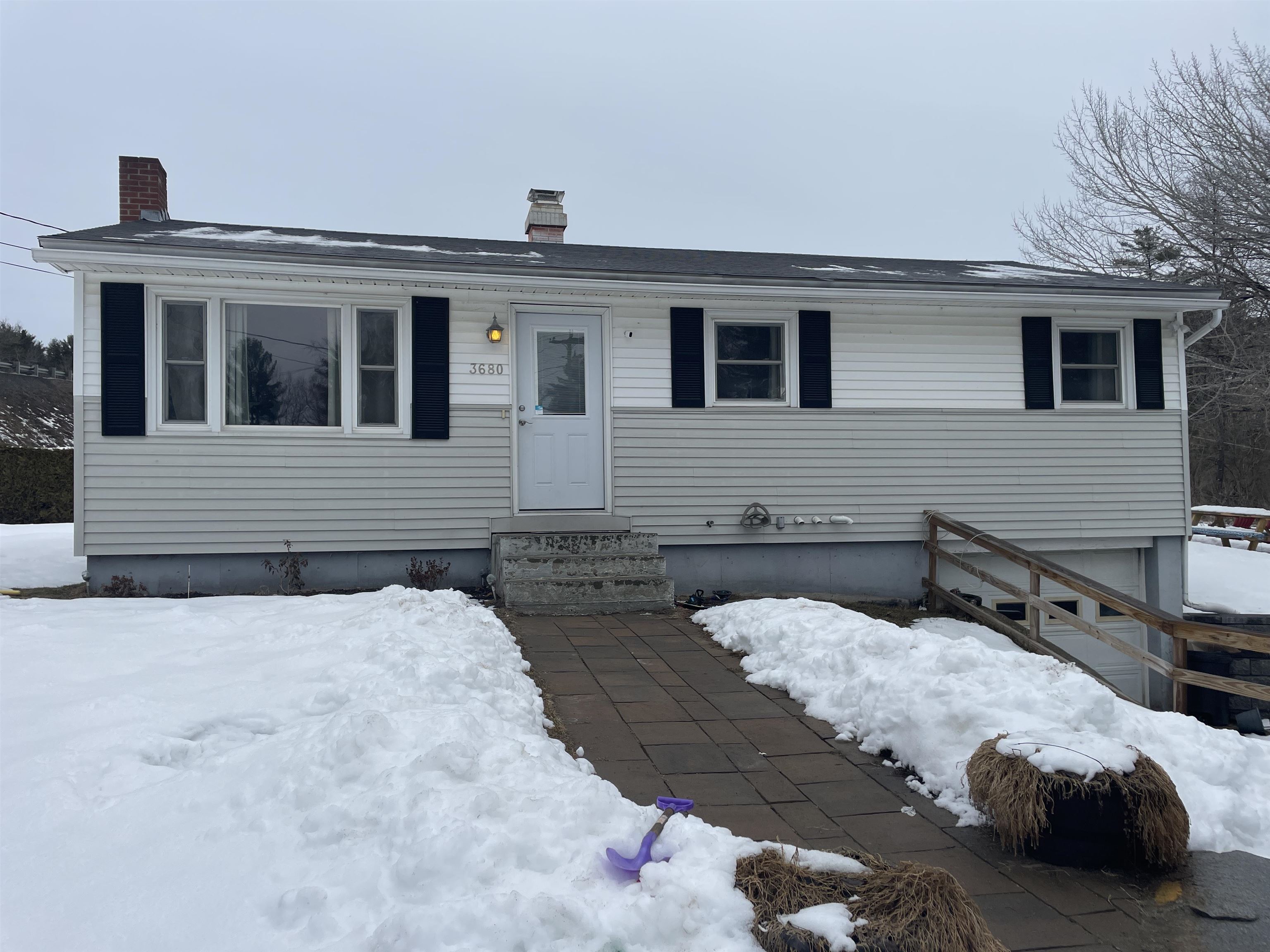 Homes for sale in Saint Johnsbury, VT | 3680 Memorial Dr, Saint Johnsbury, VT 05819 | MLS# 4989243