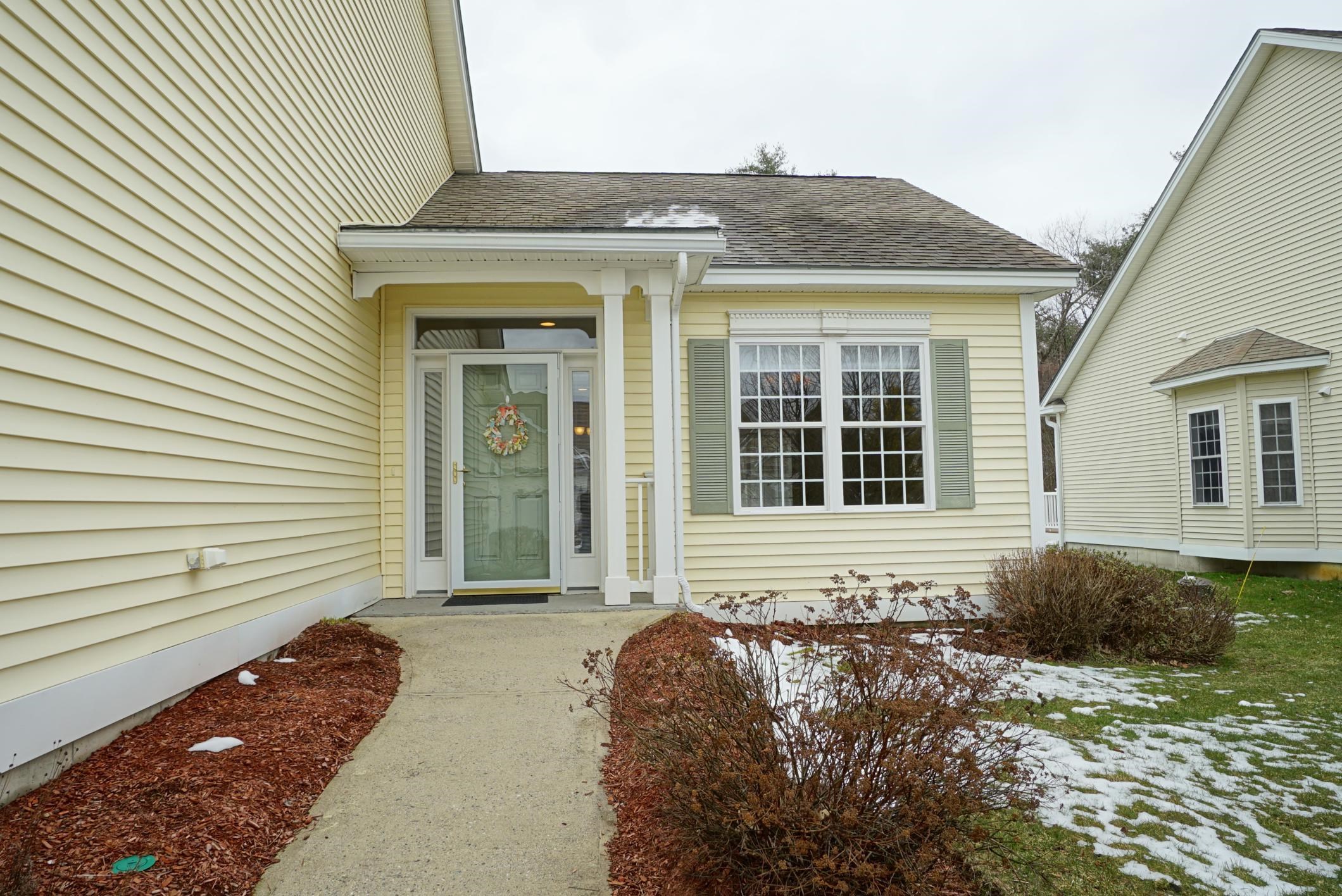 Photo of 74 Old Stage Road Litchfield NH 03052