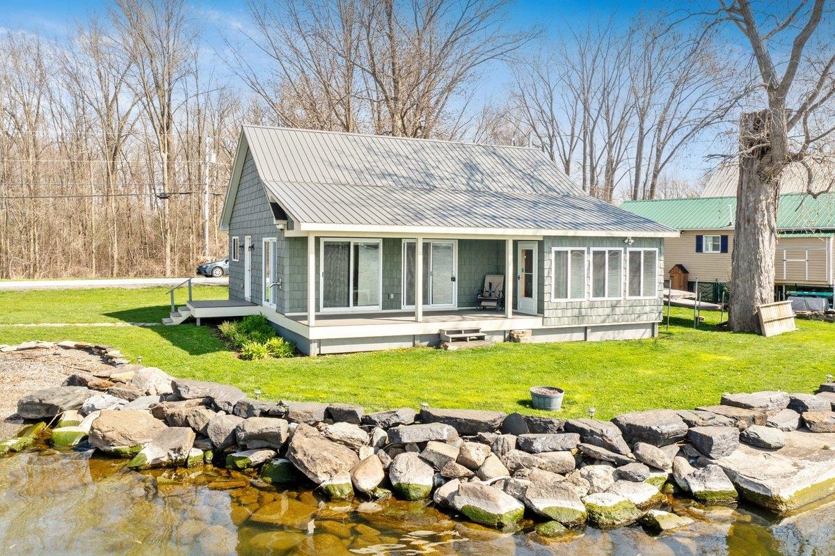 Homes for sale in Saint Albans, VT | 1223 Hathaway Point Rd, Saint Albans, VT 05478 | MLS# 4994175