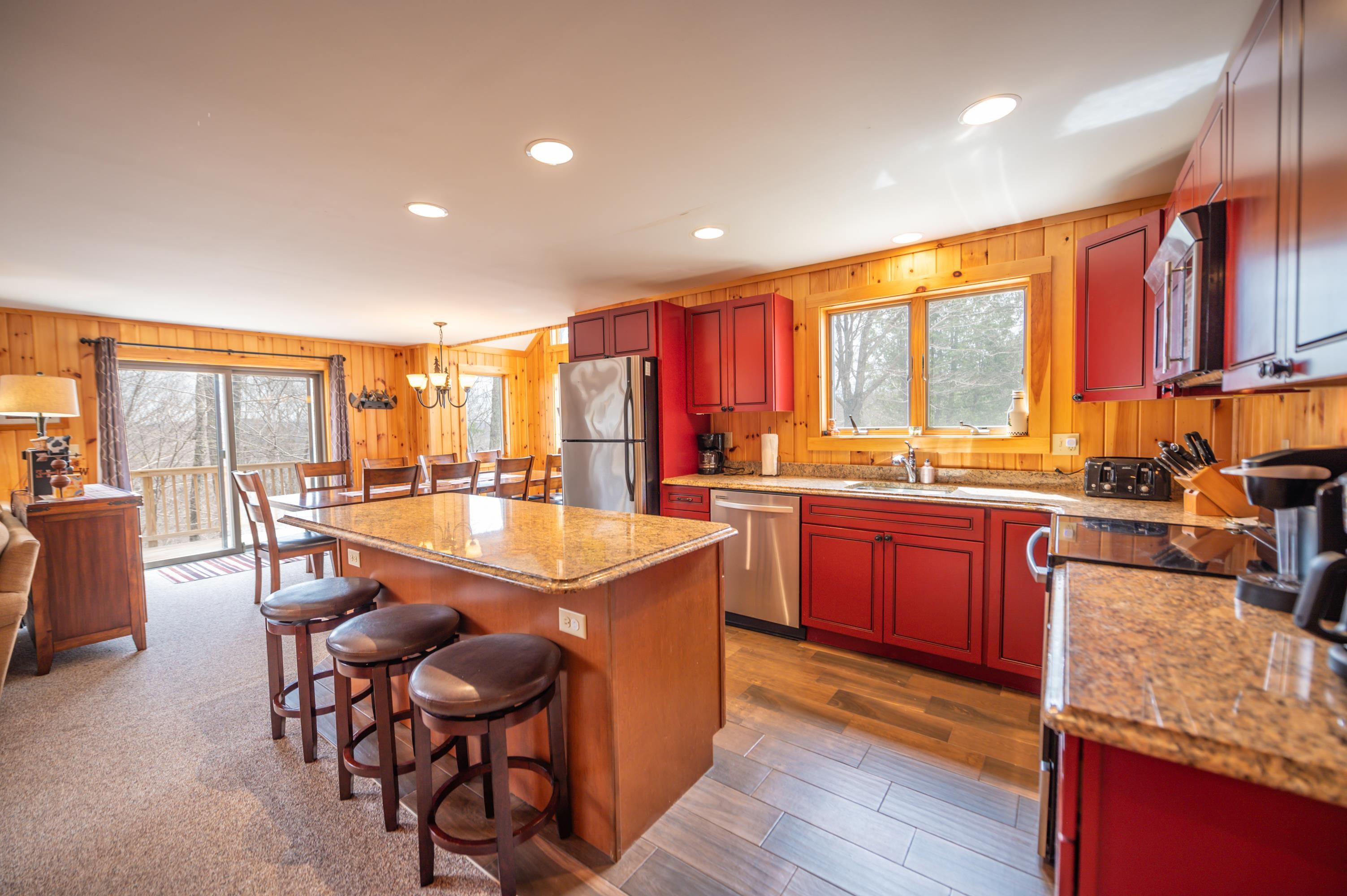 Homes for sale in Dover, VT | 38 Bears Den Rd, Dover, VT 05356 | MLS# 4996383