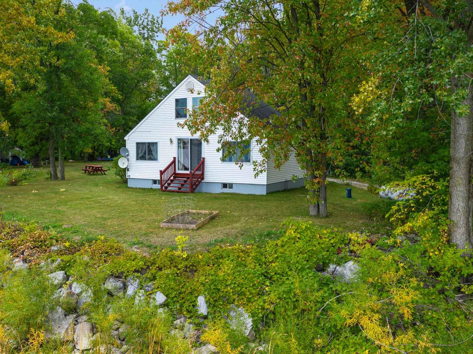 Homes for sale in St. Albans Town, VT | 570 Lapan Rd, St. Albans Town, VT 05481 | MLS# 4997380