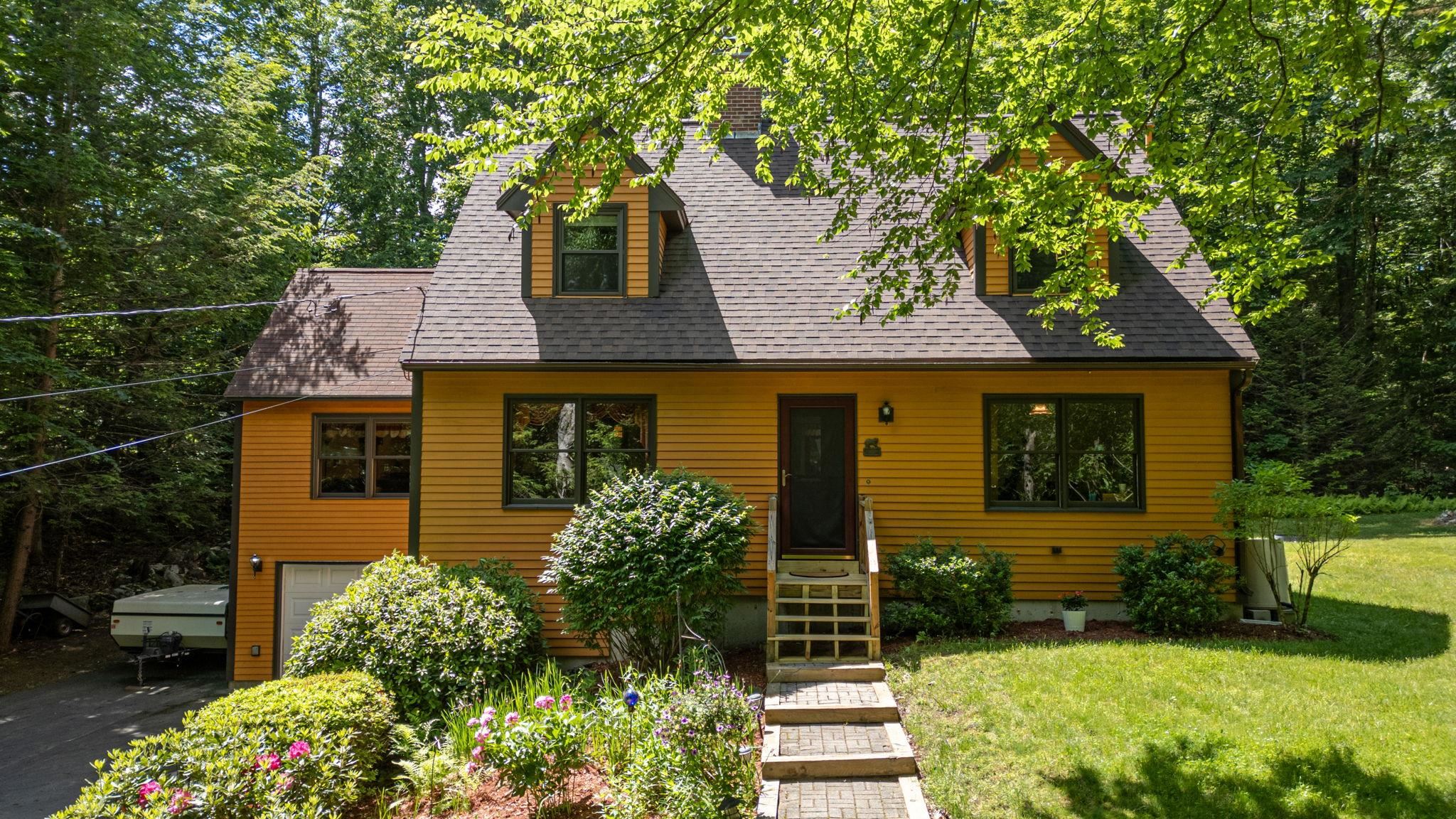 MLS 5000165: 92 Wells Village Road, Sandown NH