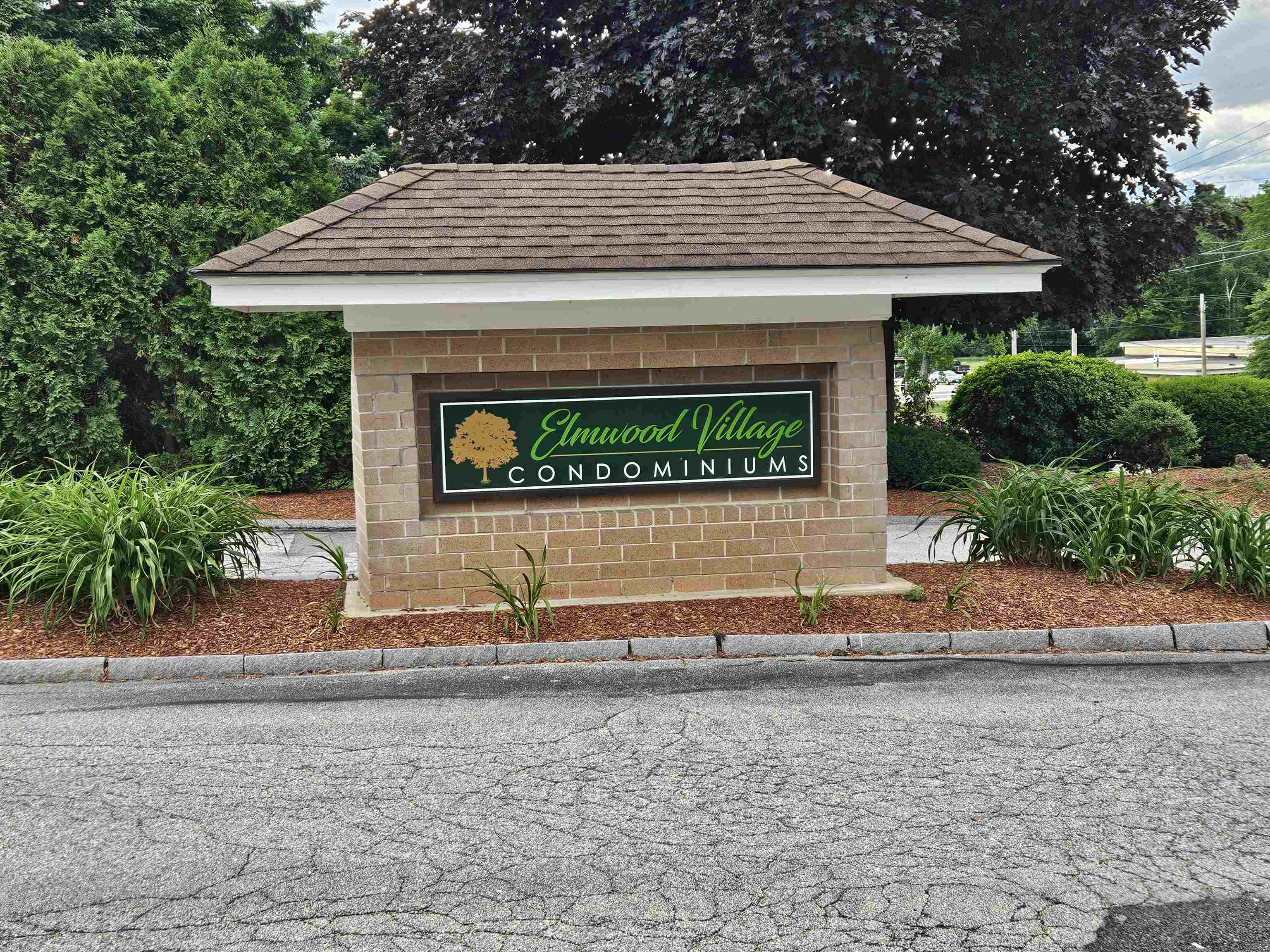 MLS 5000183: 506 Elmwood Drive, Hudson NH