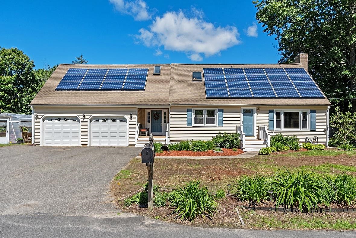 MLS 5000194: 11 Arbor Street, Merrimack NH