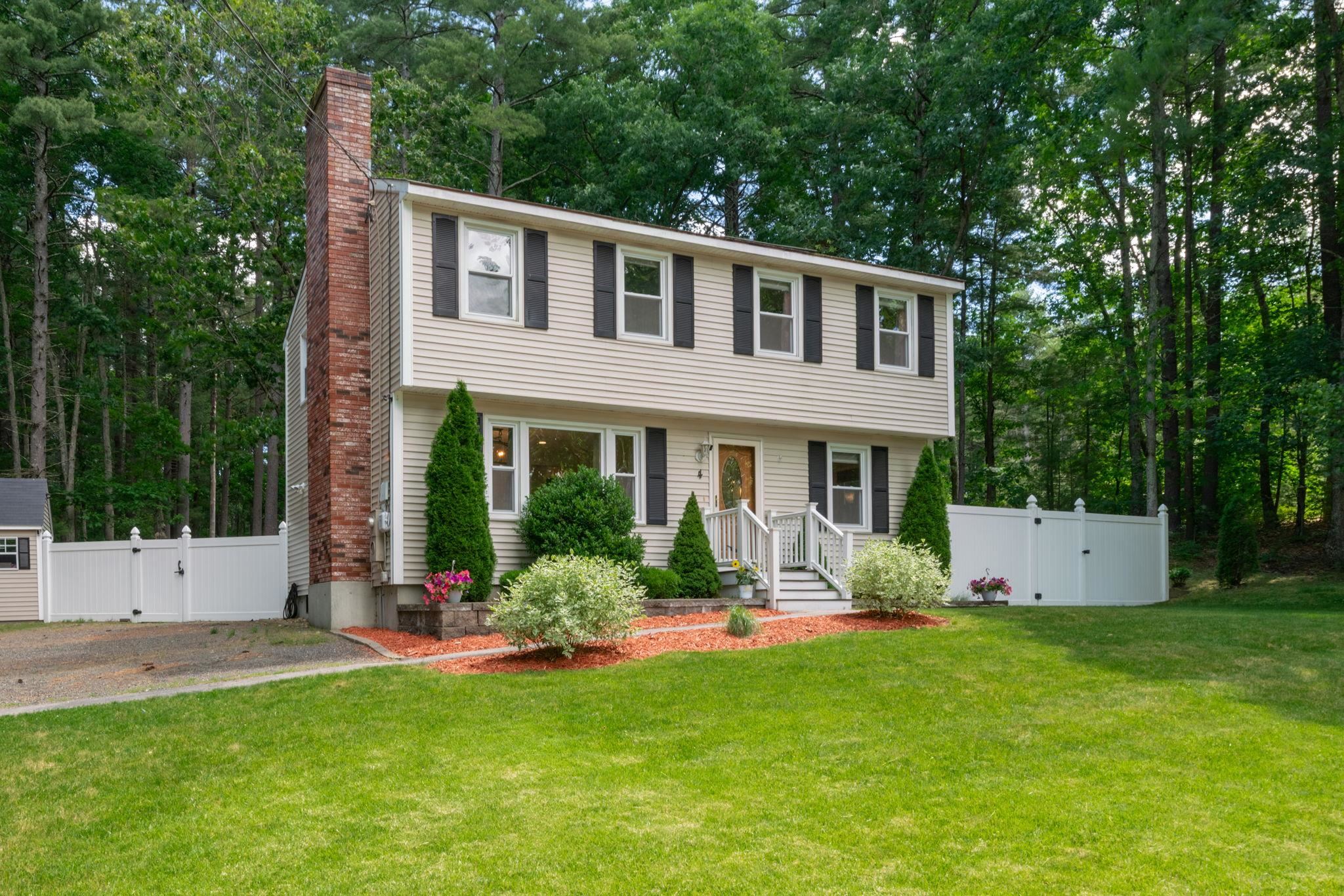 MLS 5000220: 4 Patricia Drive, Hudson NH