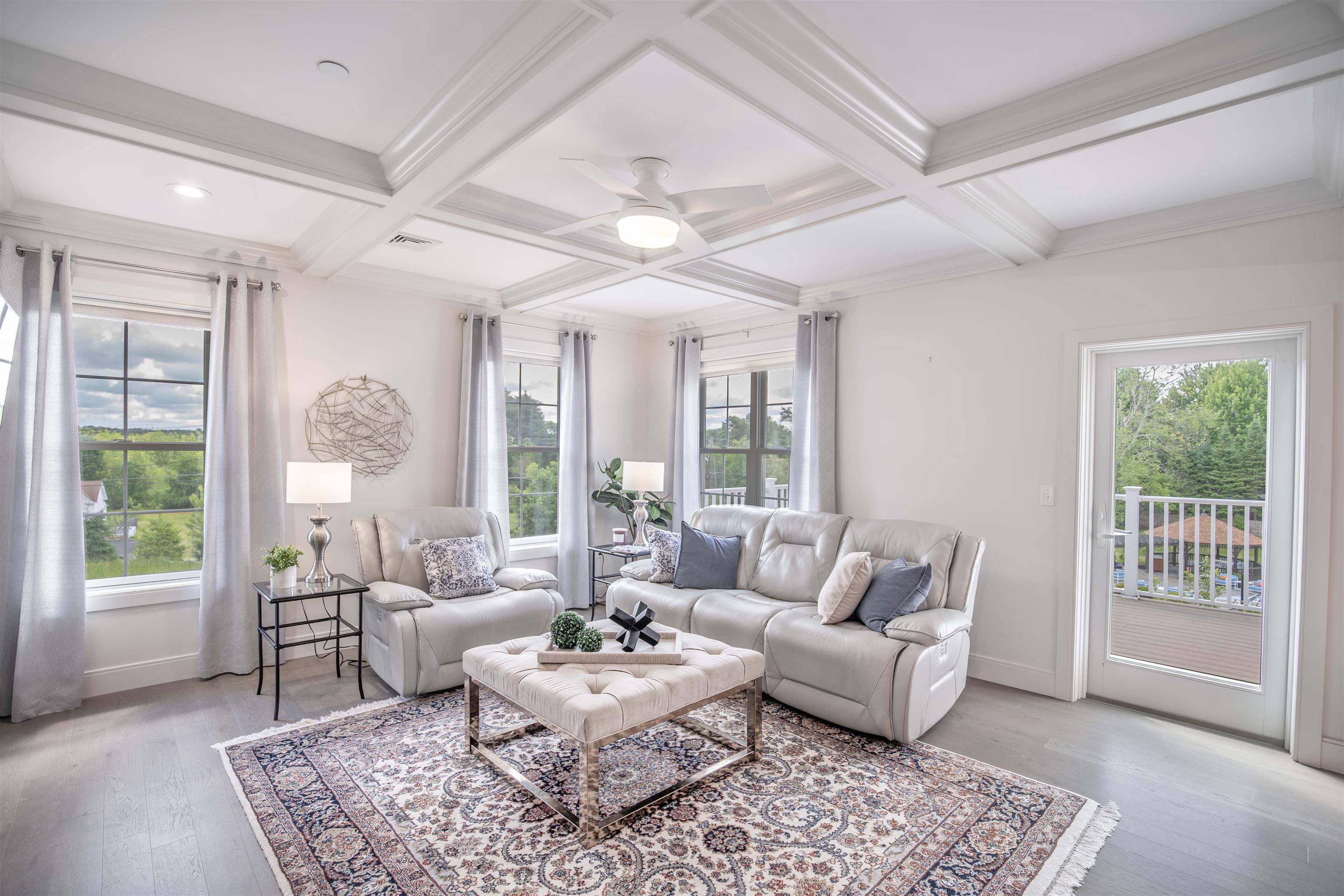 MLS 5000317: 10 Sally Sweets Way-Unit PH 202, Salem NH