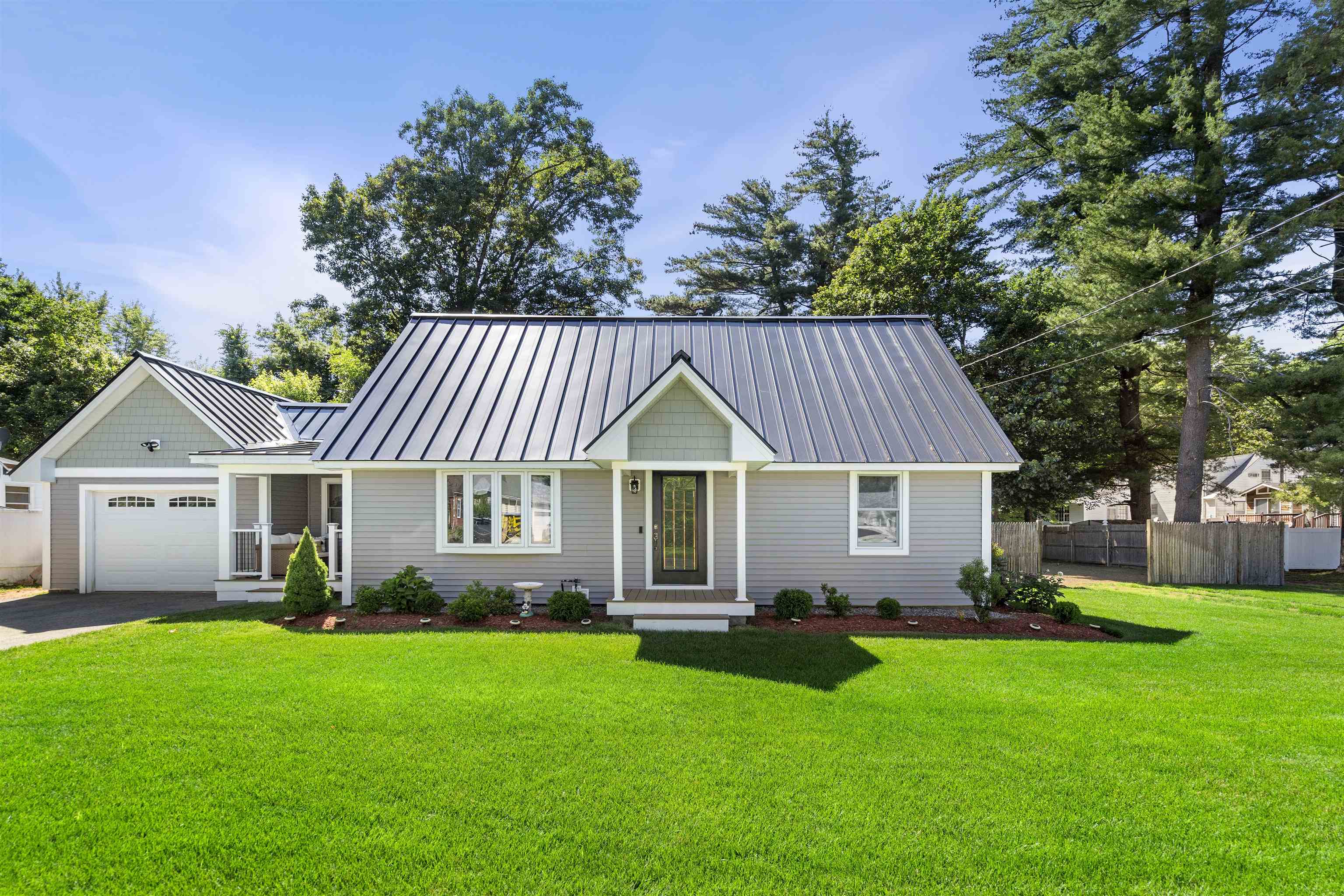 MLS 5000950: 70 Tampa Street, Nashua NH