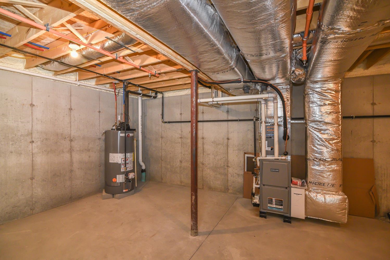 3 Bent Grass Cir, Kingston, NH 03848