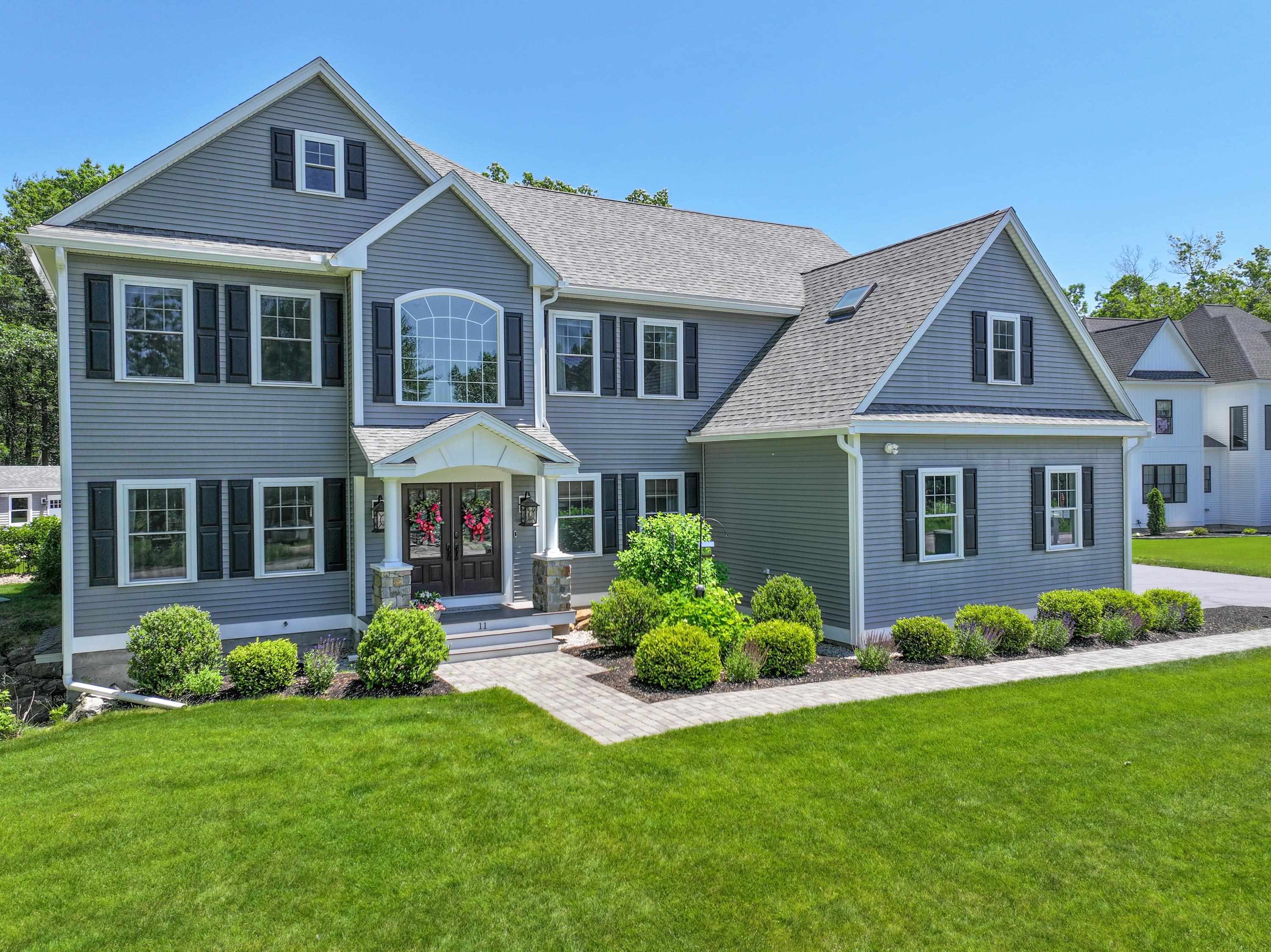 MLS 5001218: 11 Highclere Road, Windham NH