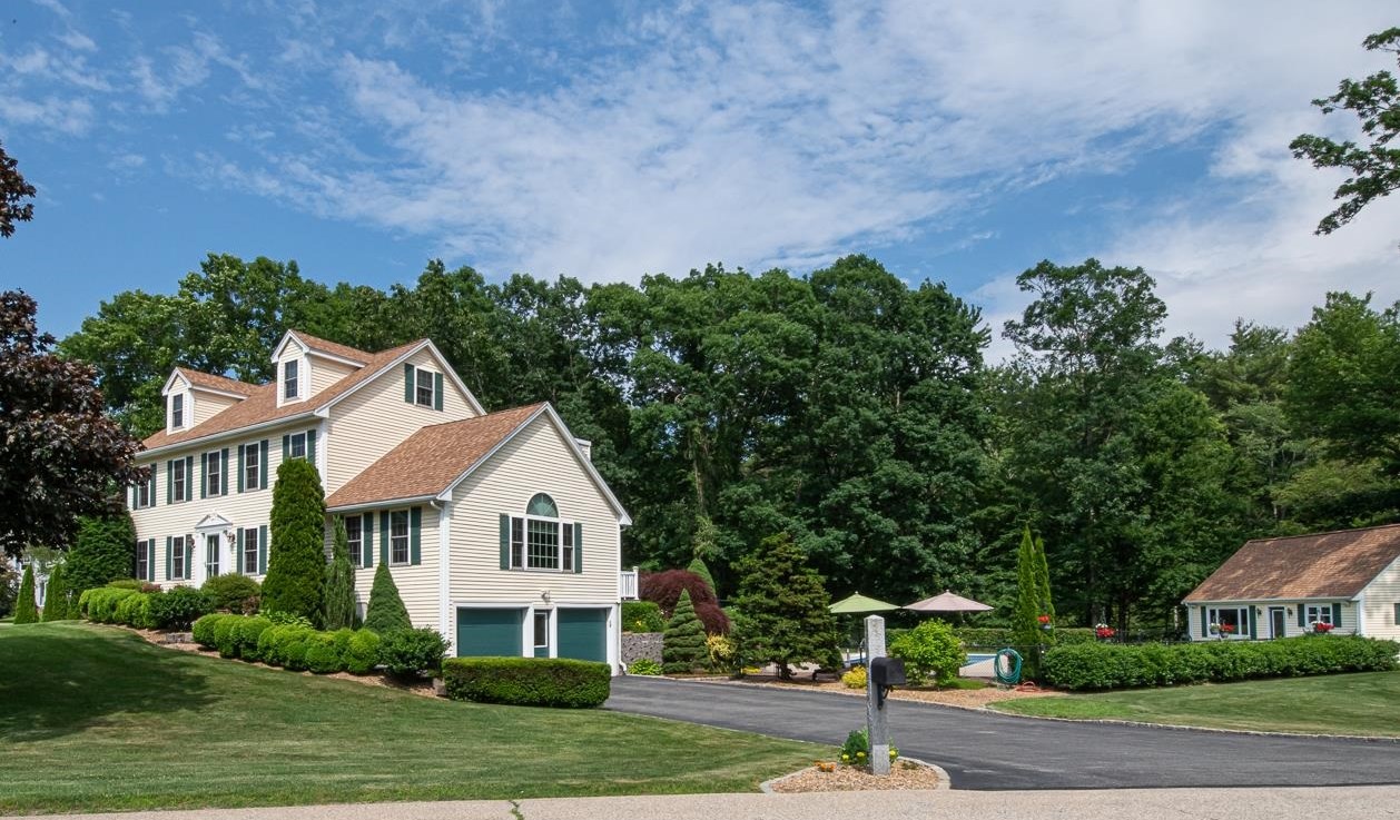 MLS 5001235: 30 Ellyson Avenue, Hampstead NH