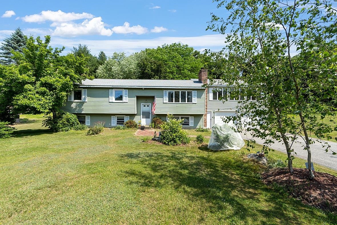 MLS 5001355: 4 Ridgemont Drive, Londonderry NH