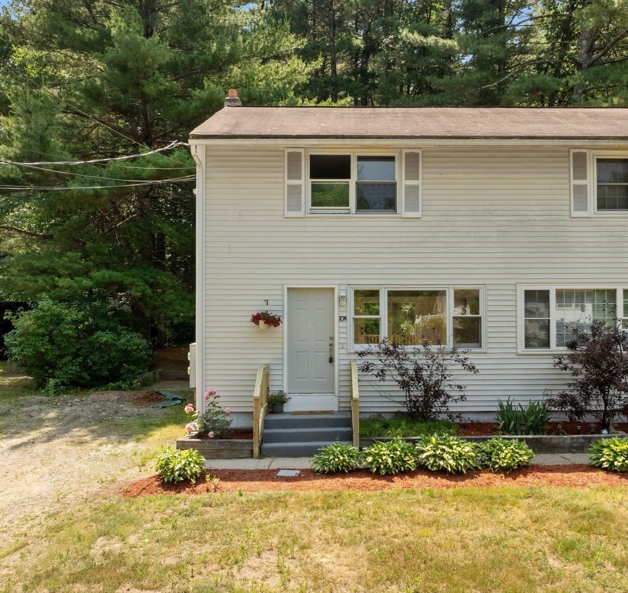 MLS 5001492: 10 Woodburn Road-Unit A, Litchfield NH