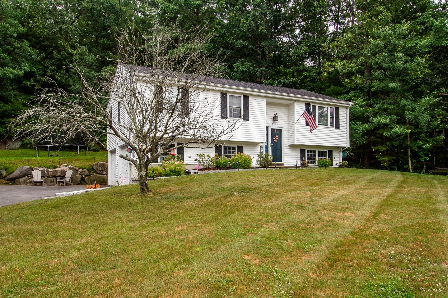 MLS 5001997: 248 Mammoth Road, Pelham NH