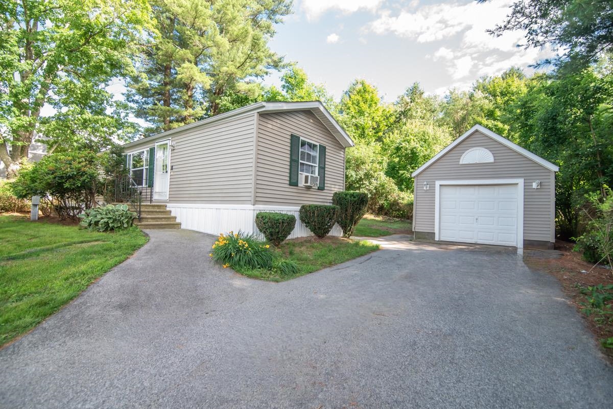 MLS 5002114: 378 Main Street, Salem NH