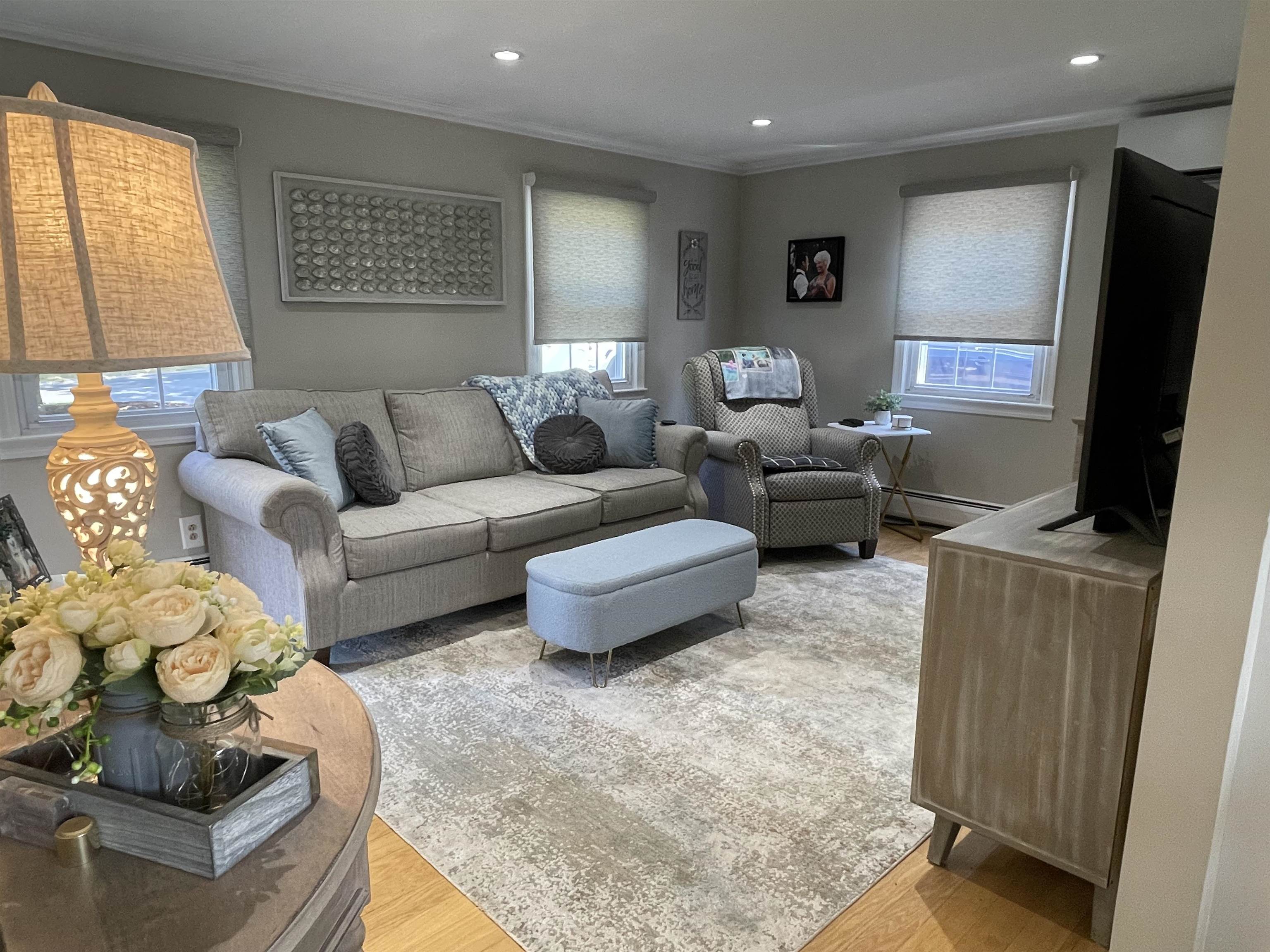 MLS 5002235: 37 Wethersfield Road, Nashua NH