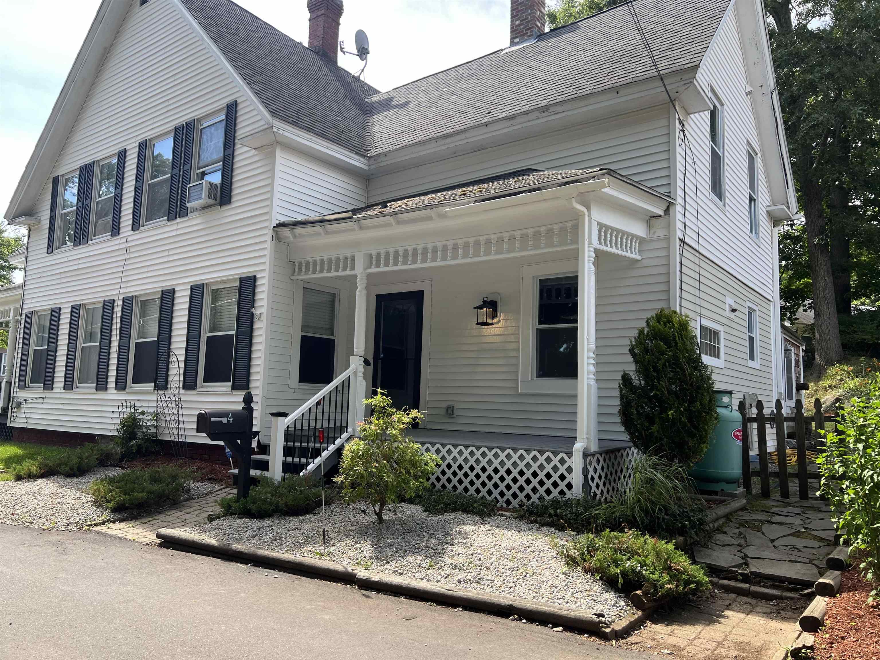 MLS 5002610: 4 HARDY Court, Derry NH