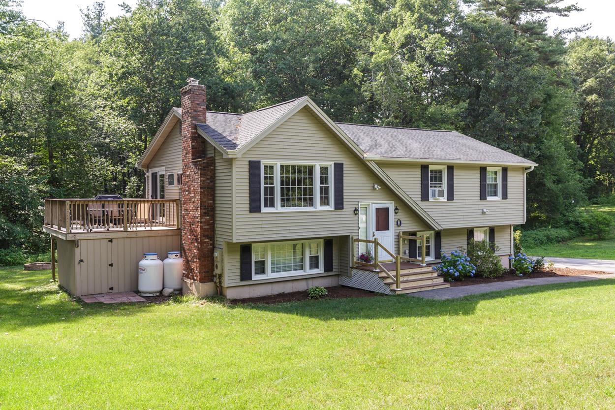 MLS 5002613: 11 Claire Avenue, Derry NH