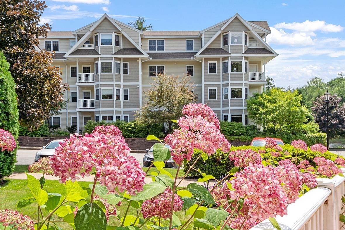 MLS 5002646: 2 Sterling Hill Lane-Unit 242, Exeter NH