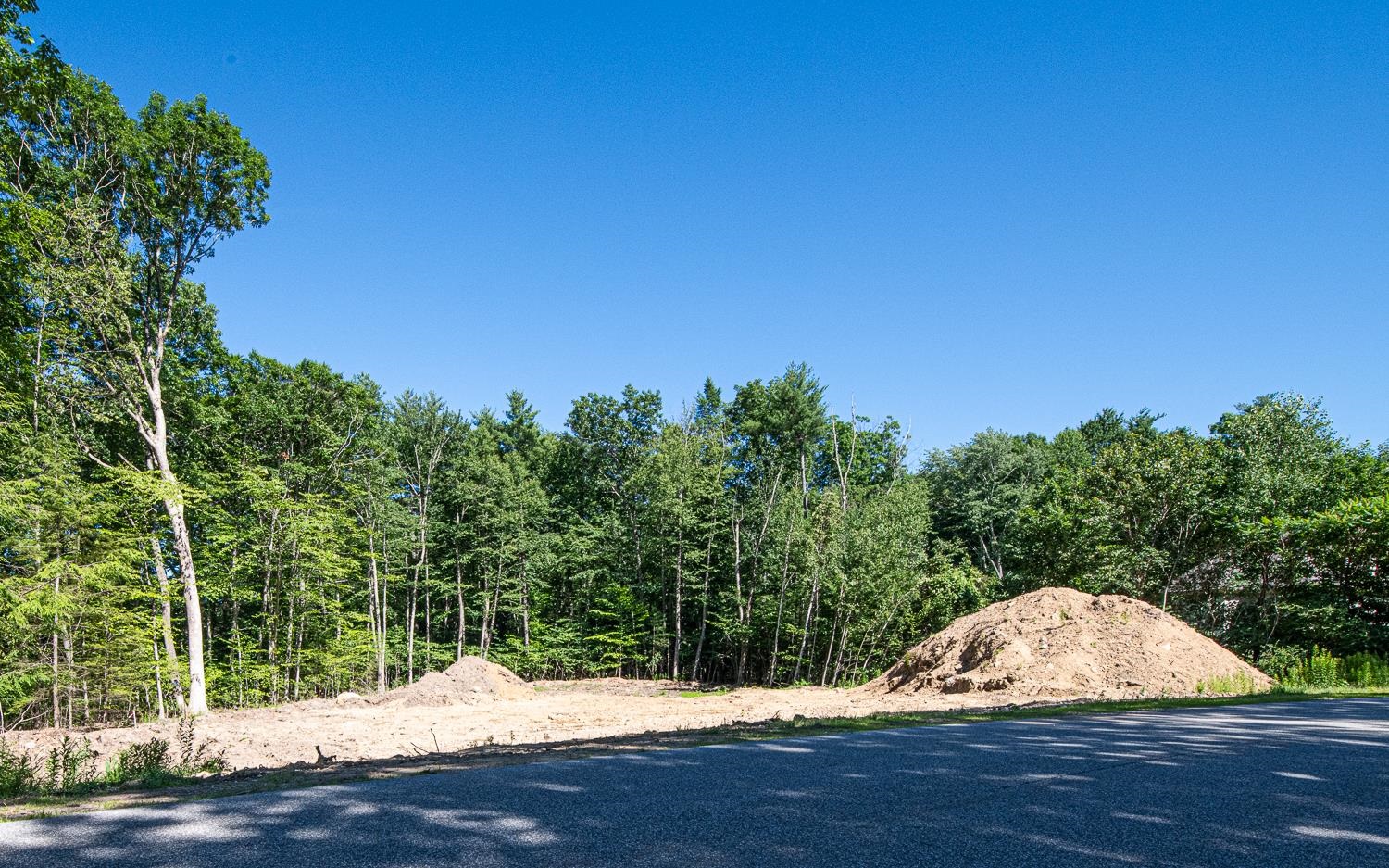 28 Morning Dove Rd, Kingston, NH 03848