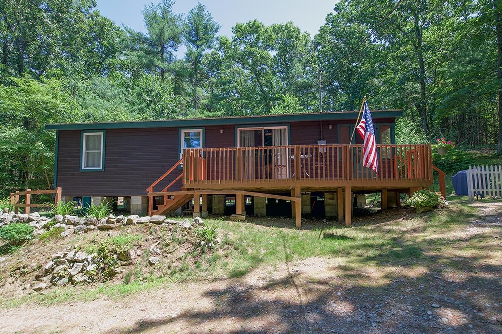 MLS 5002907: 24 Showell Pond Road, Sandown NH