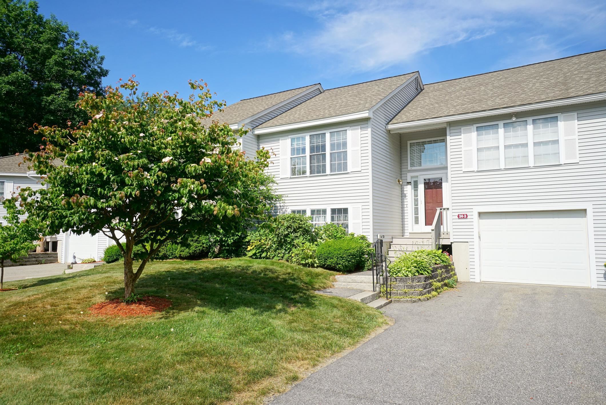 MLS 5002910: 34 Norfolk Street-Unit 3, Hampstead NH