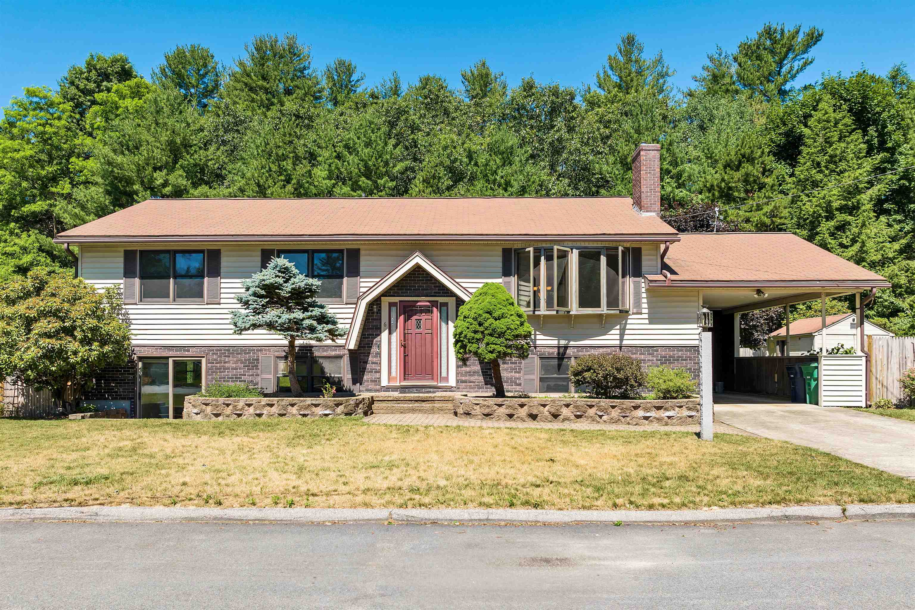 MLS 5003120: 6 Sudbury Drive, Nashua NH