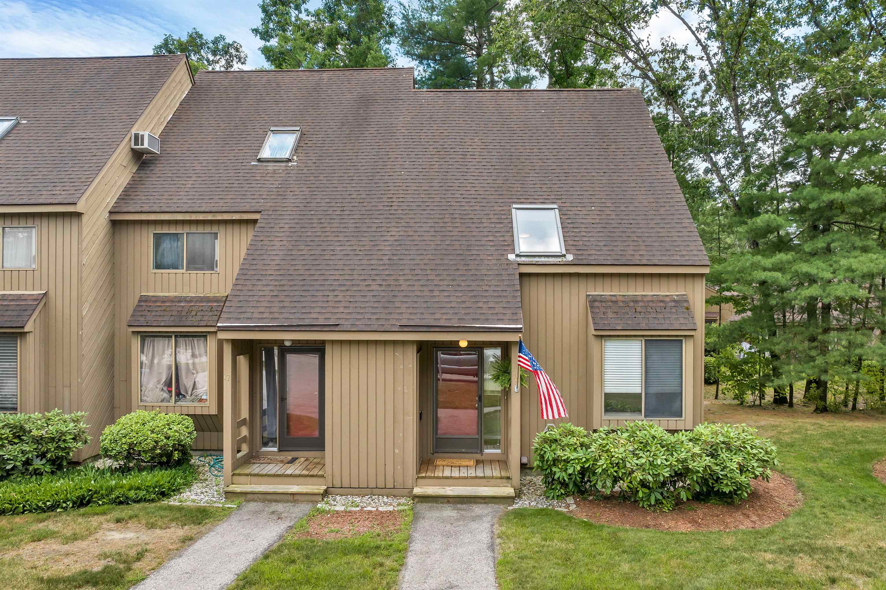 MLS 5003441: 16 Harwich Court, Merrimack NH