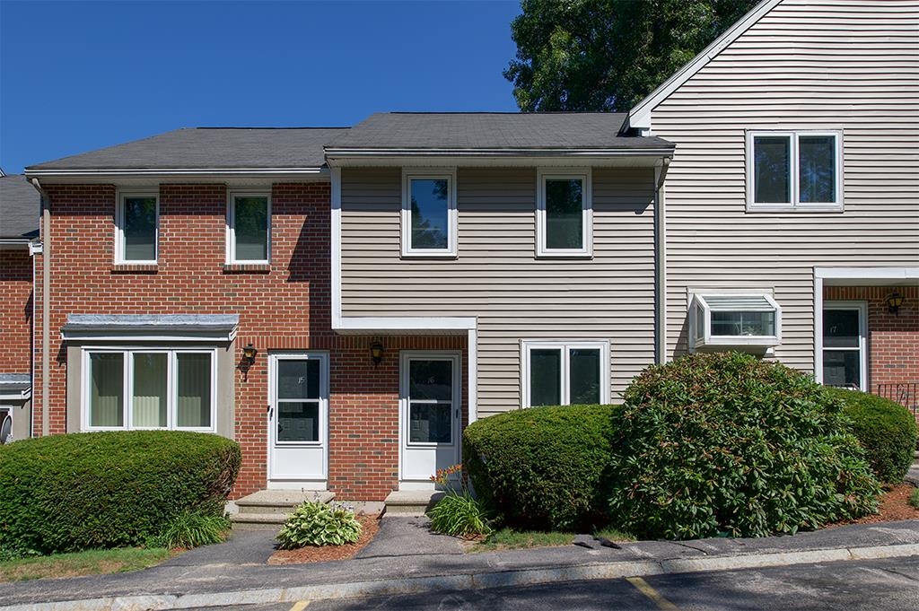 MLS 5003996: 16 Willow Creek Drive, Hudson NH