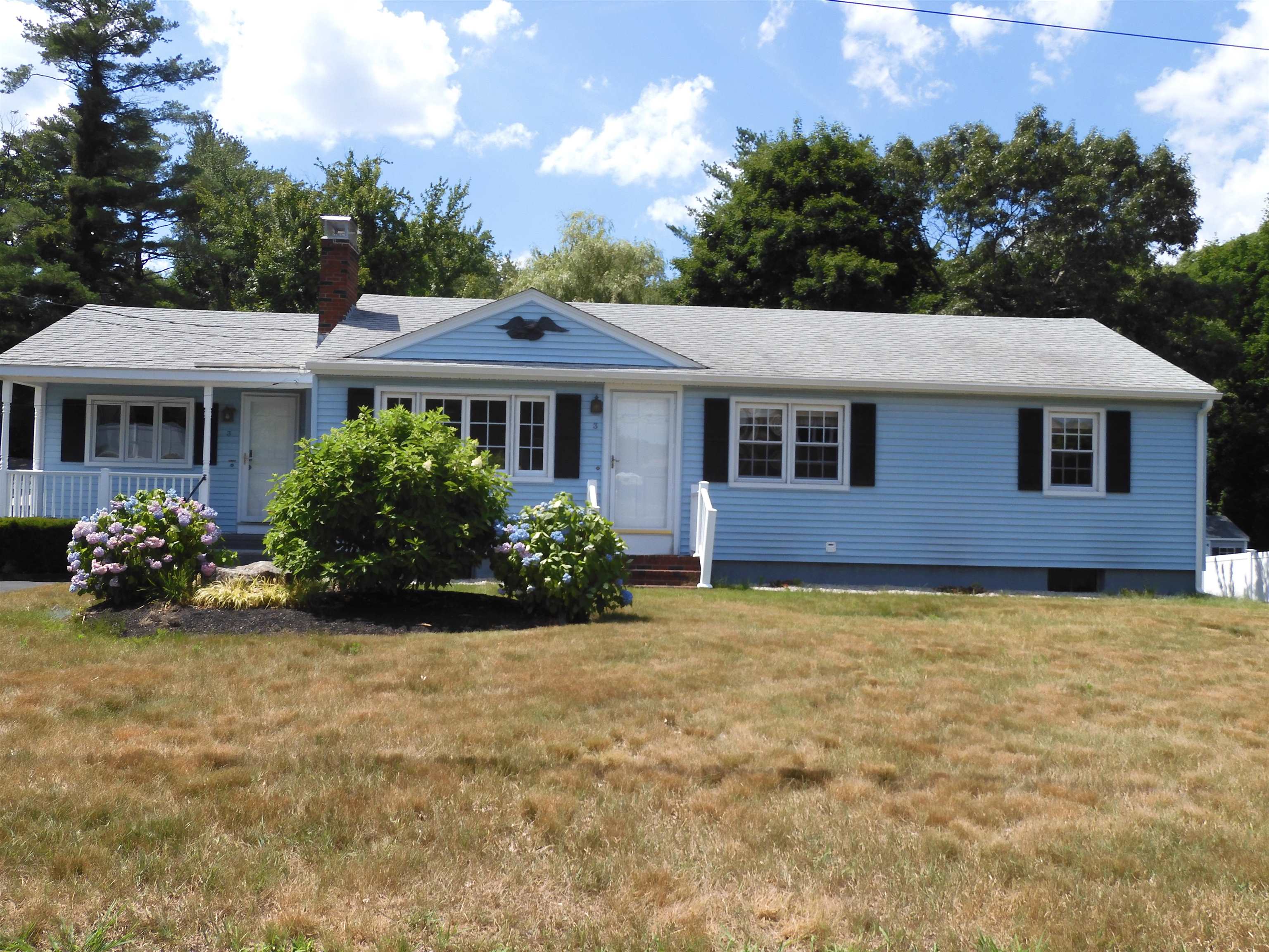 MLS 5004086: 3 Brentwood Avenue, Salem NH
