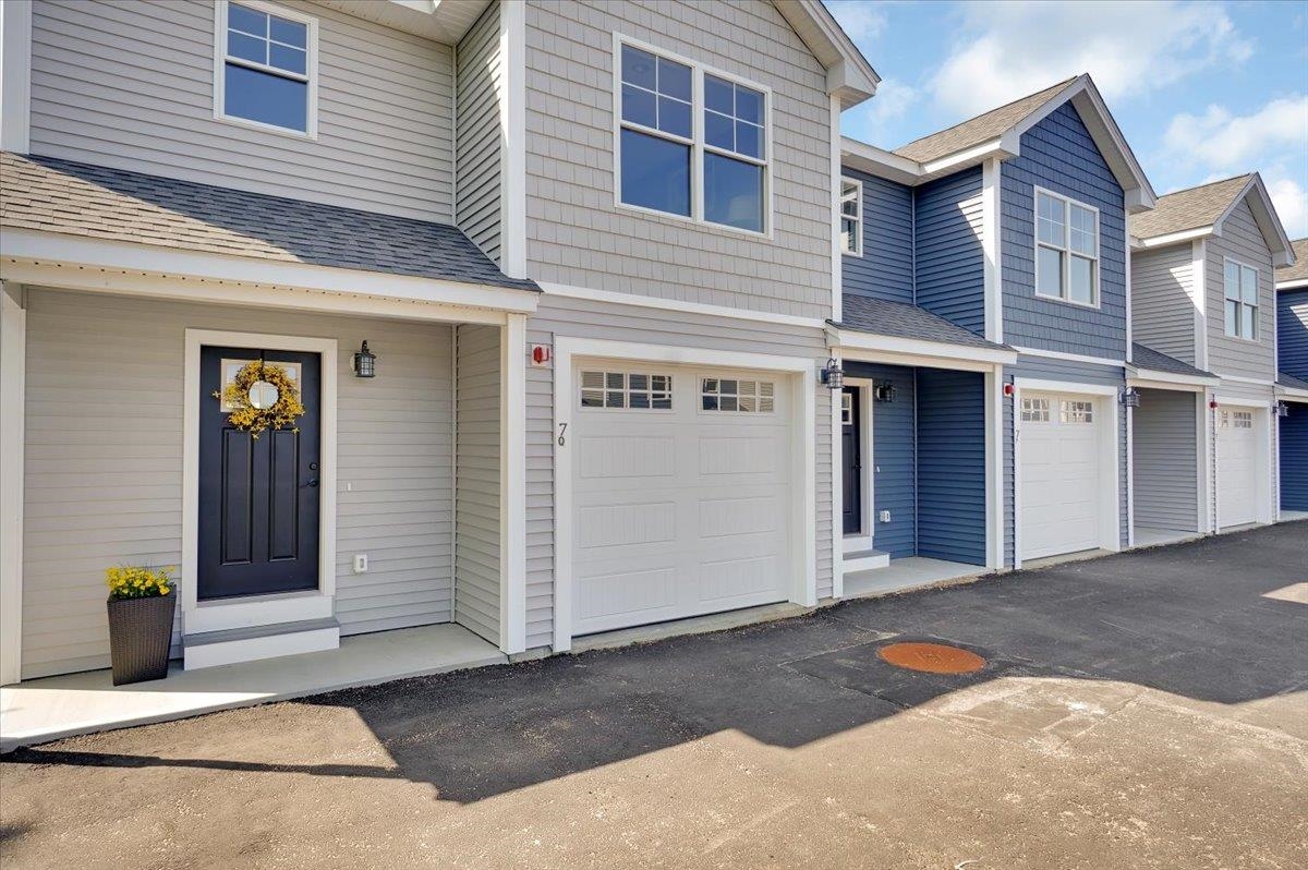 MLS 5004088: 7 Dumaine Avenue-Unit J, Nashua NH