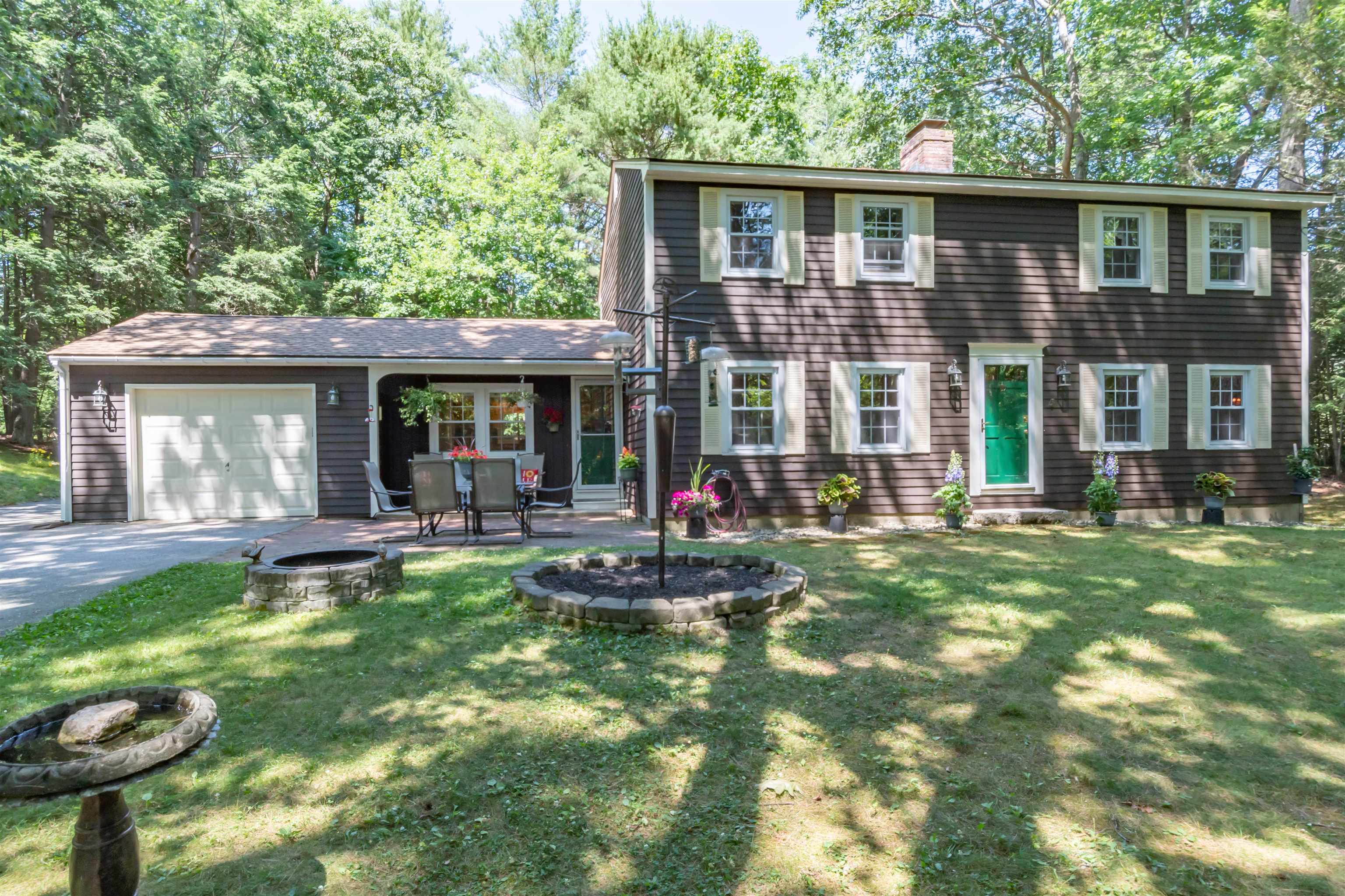 MLS 5004283: 20 Louise Lane, Fremont NH