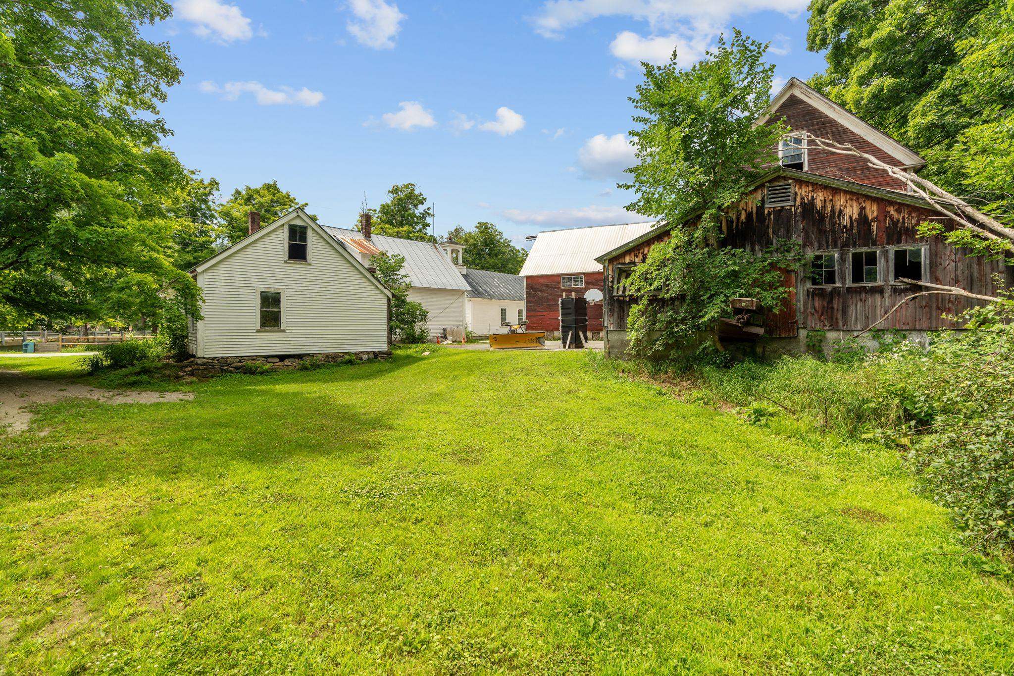 18 Oak Chapel Rd, Bridgewater, VT 05035