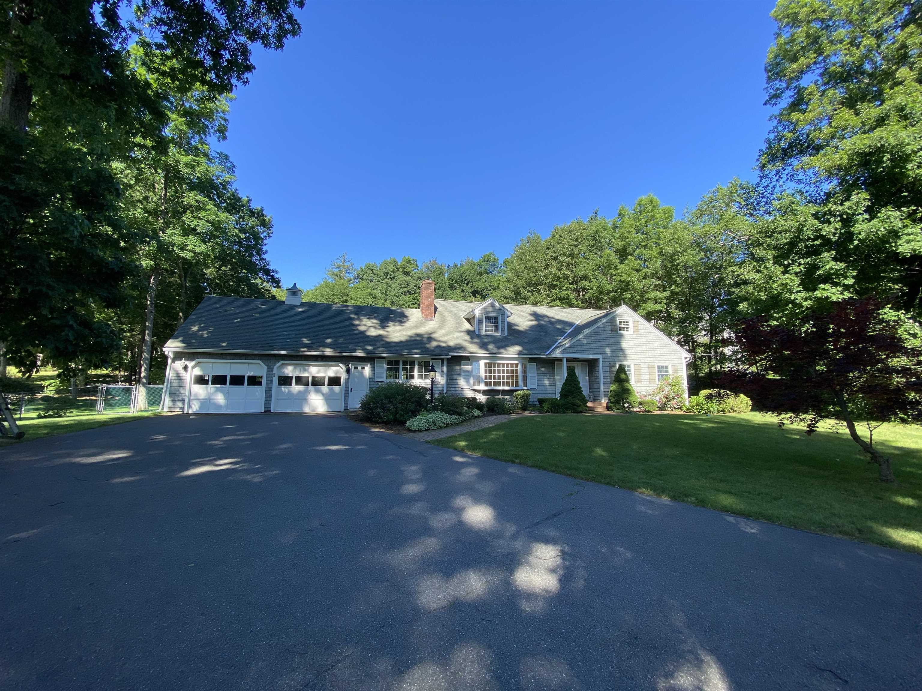 MLS 5004776: 36 Indian Rock Road, Nashua NH