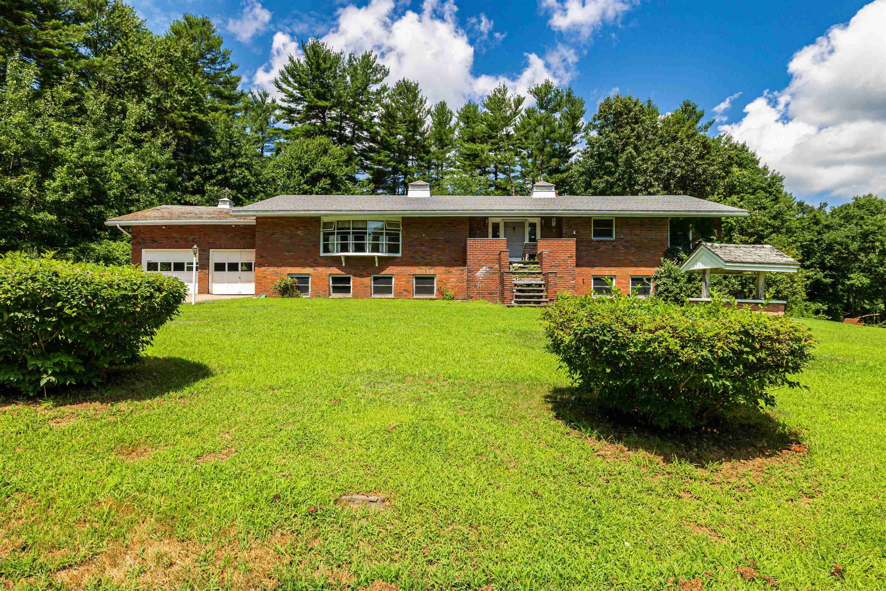MLS 5005864: 3 Albany Avenue, Londonderry NH