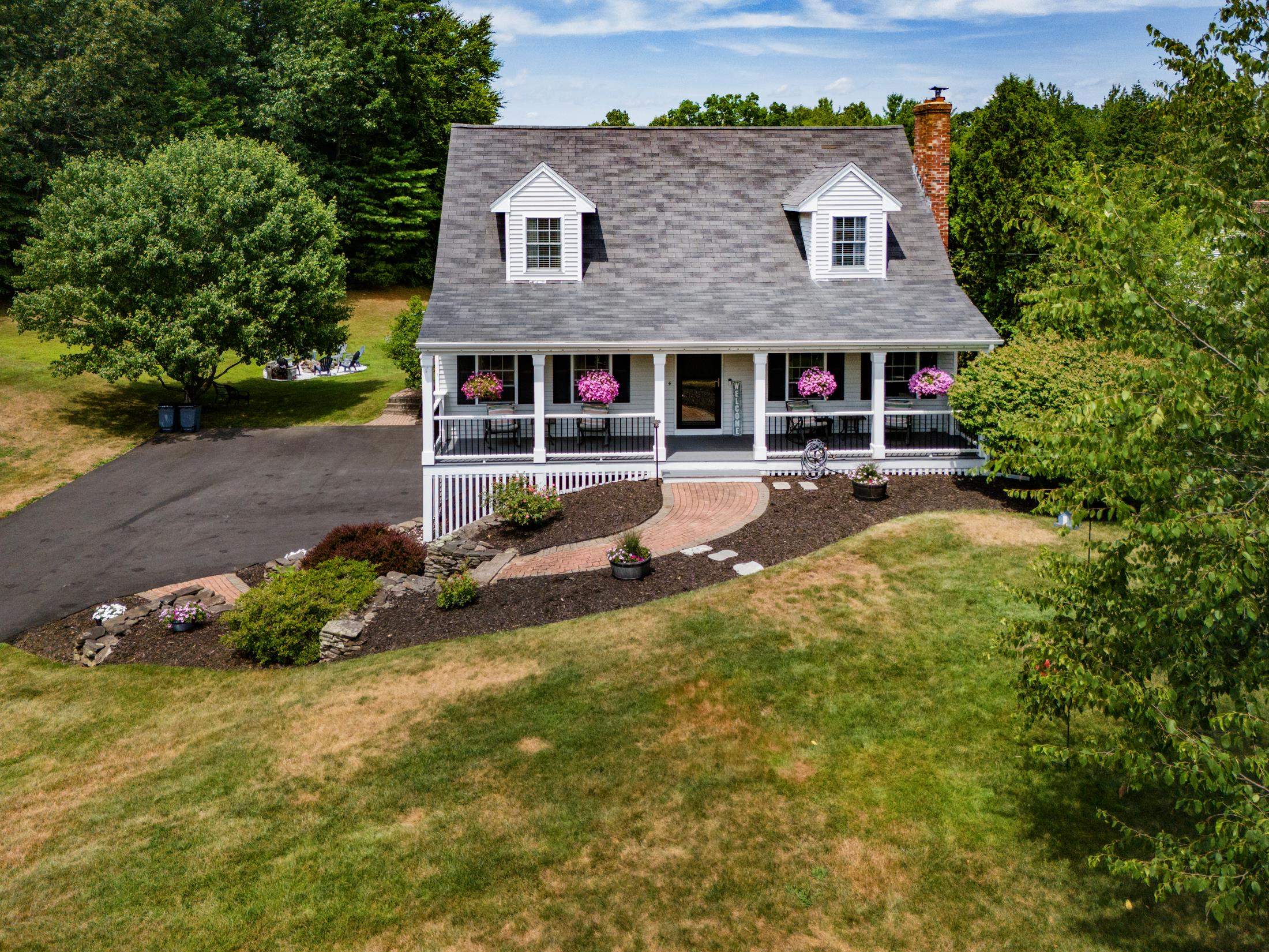 MLS 5006300: 4 Ashley Drive, Newton NH