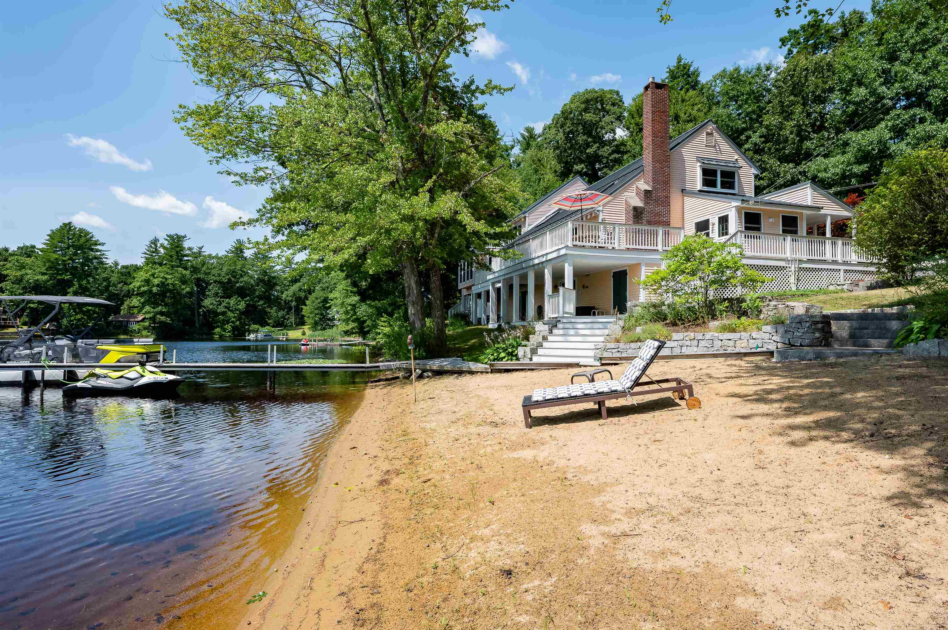 MLS 5006503: 294 Main Street, Sandown NH