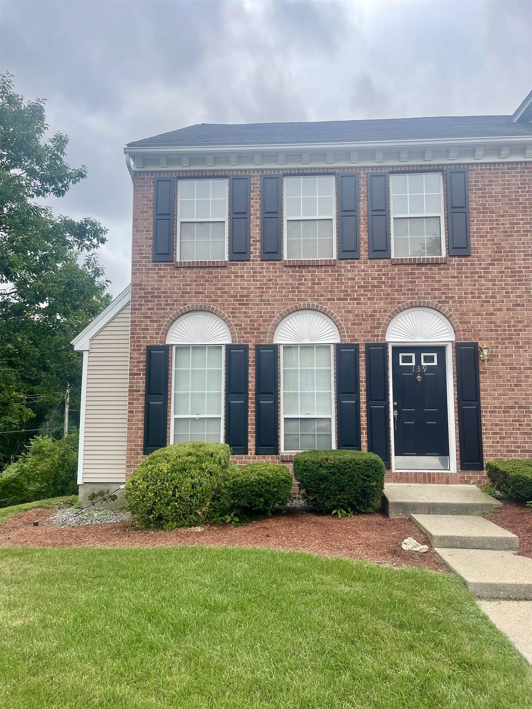 MLS 5006512: 139 Middlesex Road, Merrimack NH