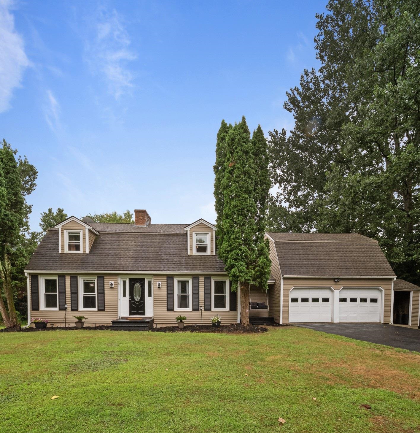 MLS 5006591: 160 Main Street, Sandown NH