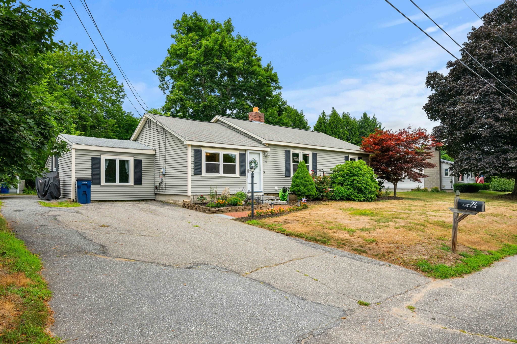 MLS 5006703: 92 Front Street, Merrimack NH