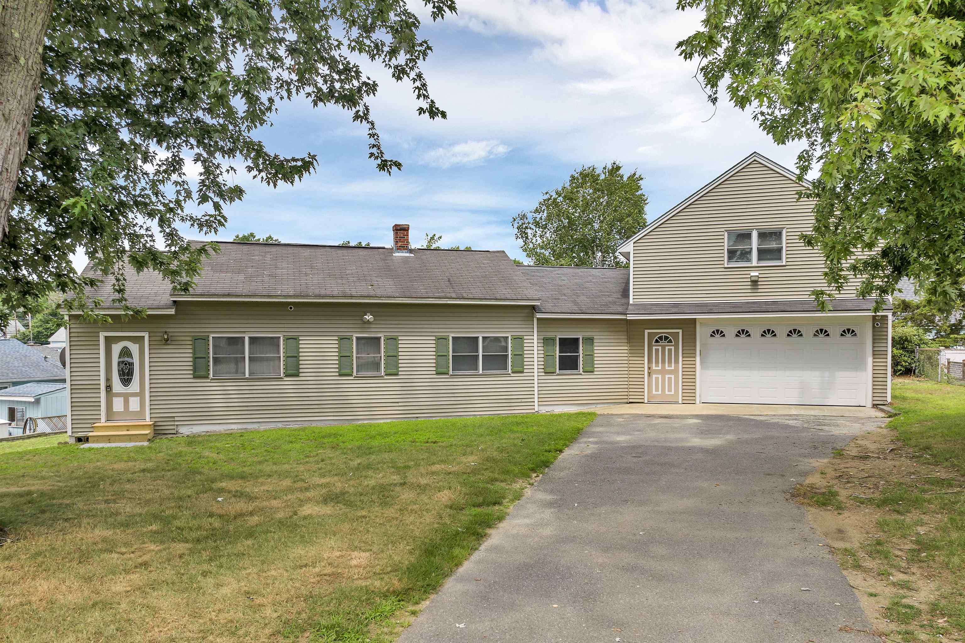 MLS 5007098: 6 B Street, Hudson NH