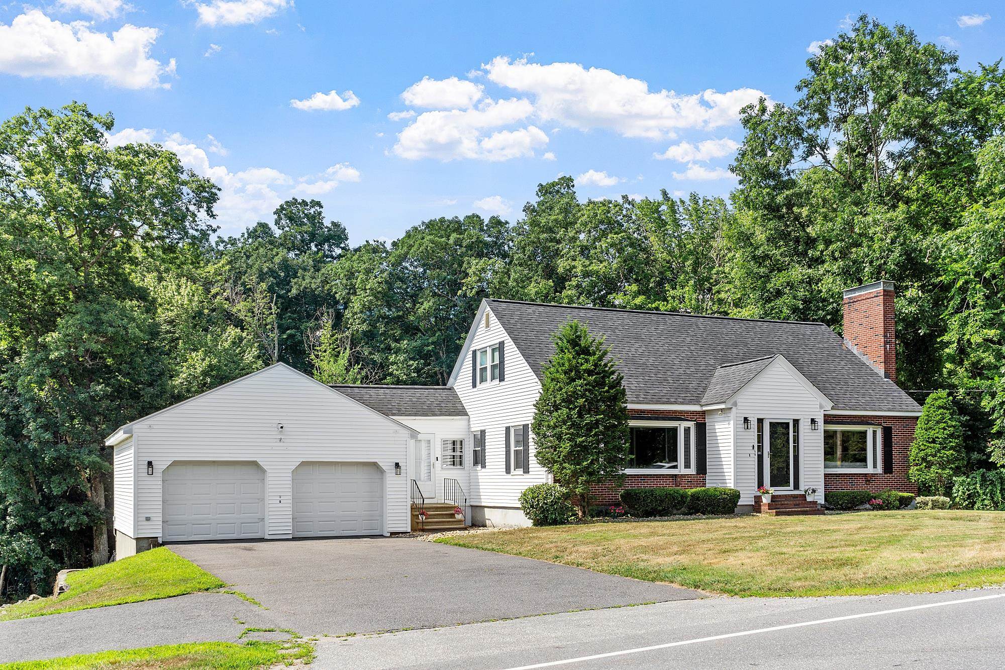 MLS 5007439: 109 Pillsbury Road, Londonderry NH