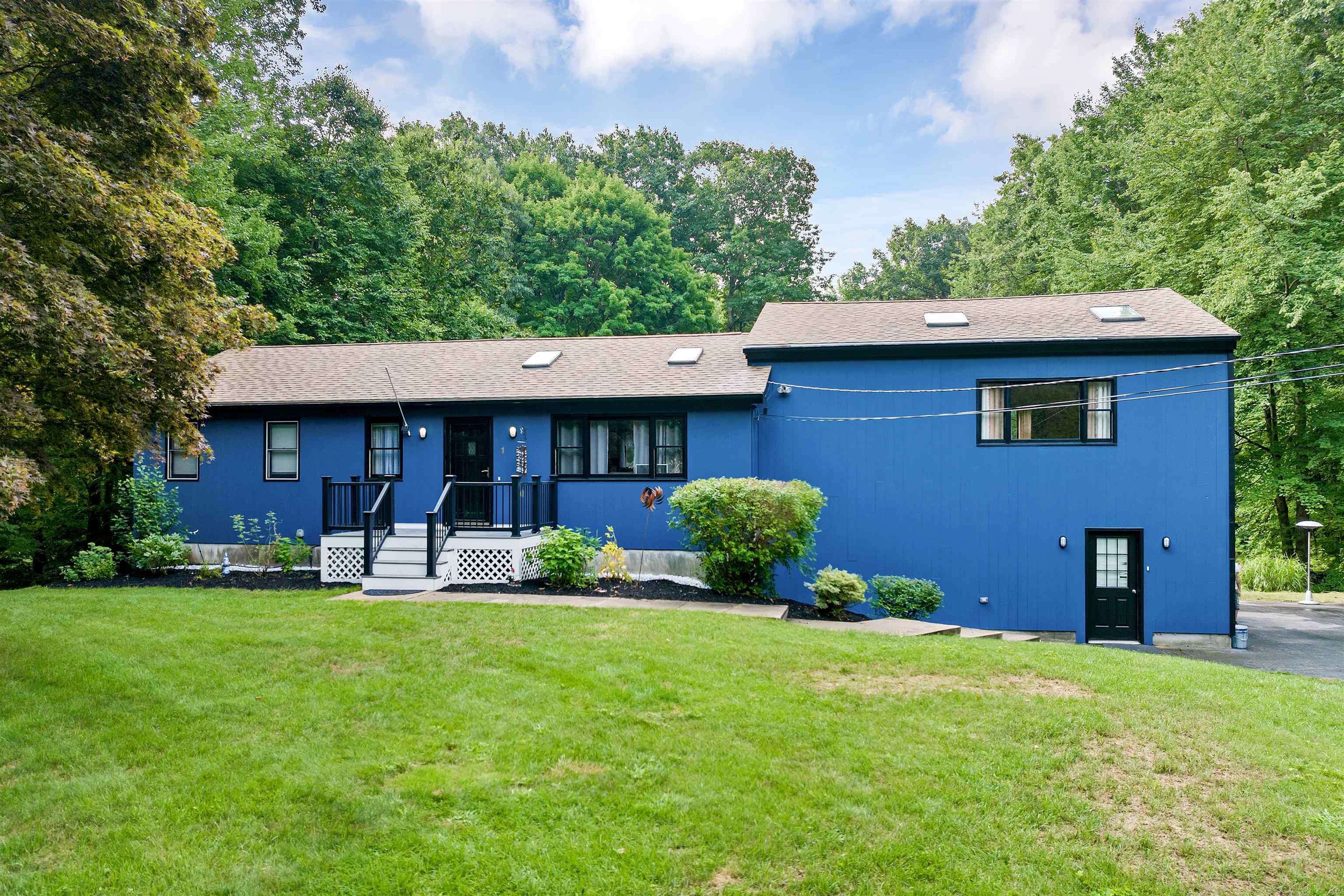 MLS 5007621: 1 Dubeau Drive, Derry NH