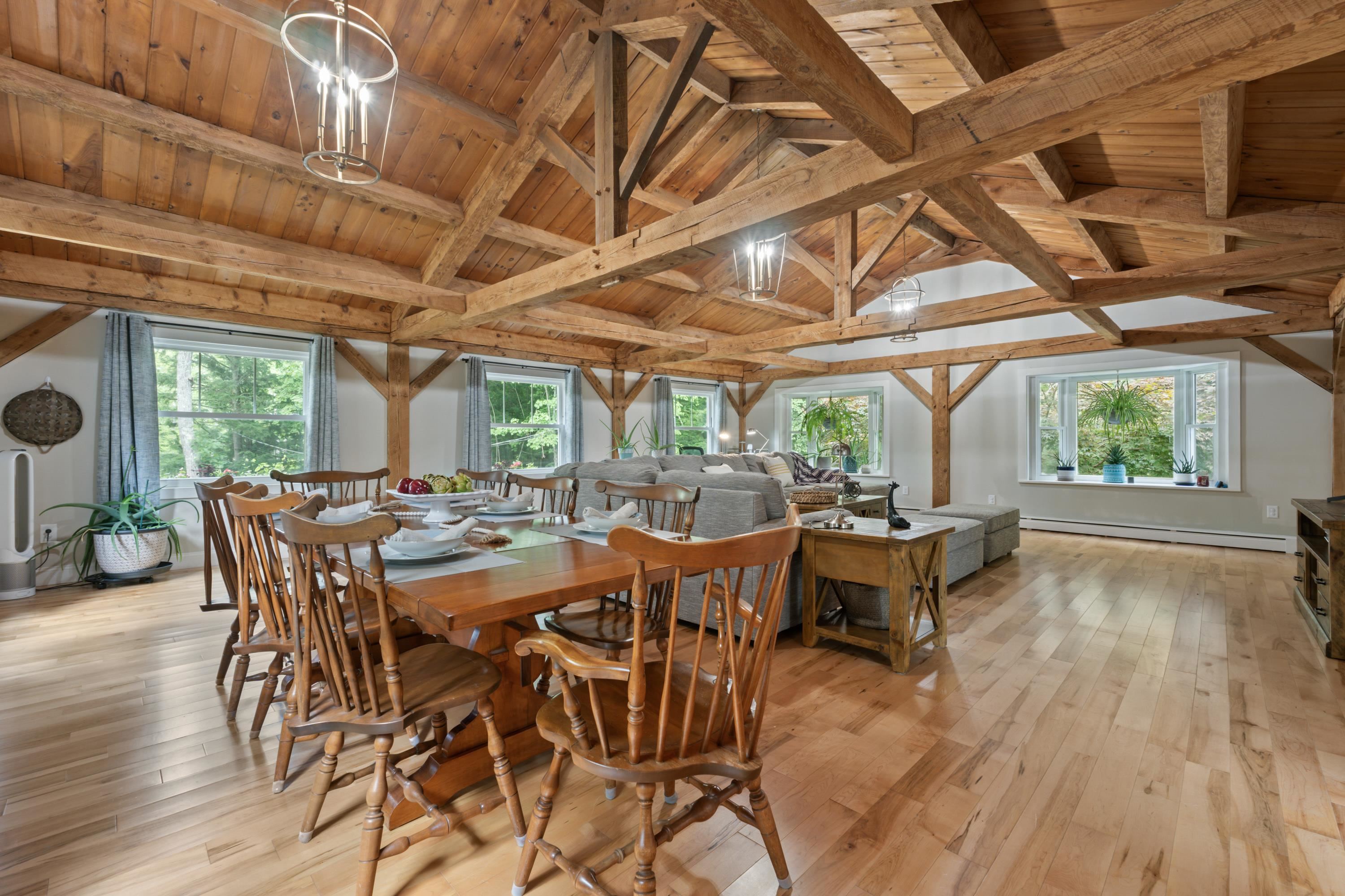 MLS 5007707: 25 Merry Hill Road, Barrington NH