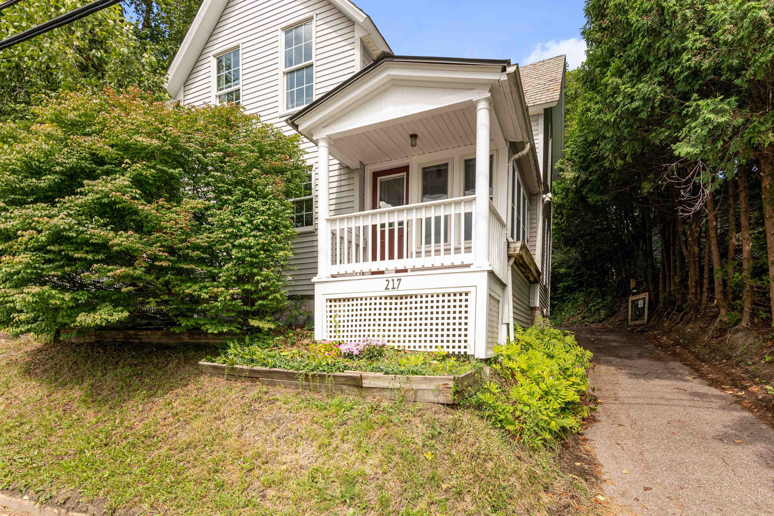 Photo of 217 Malletts Bay Avenue Winooski VT 05404