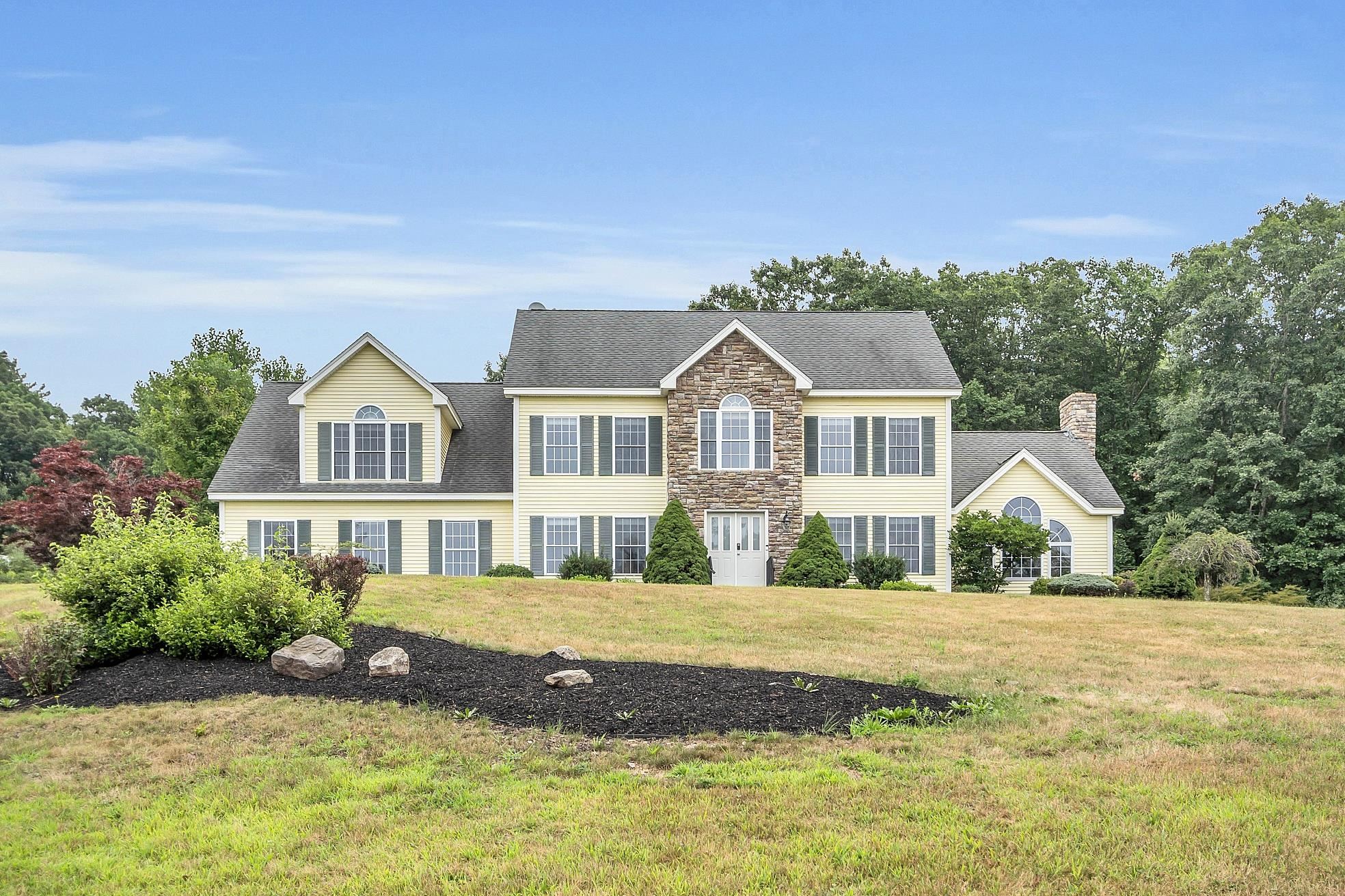 MLS 5007920: 9 Candlewood Road, Windham NH