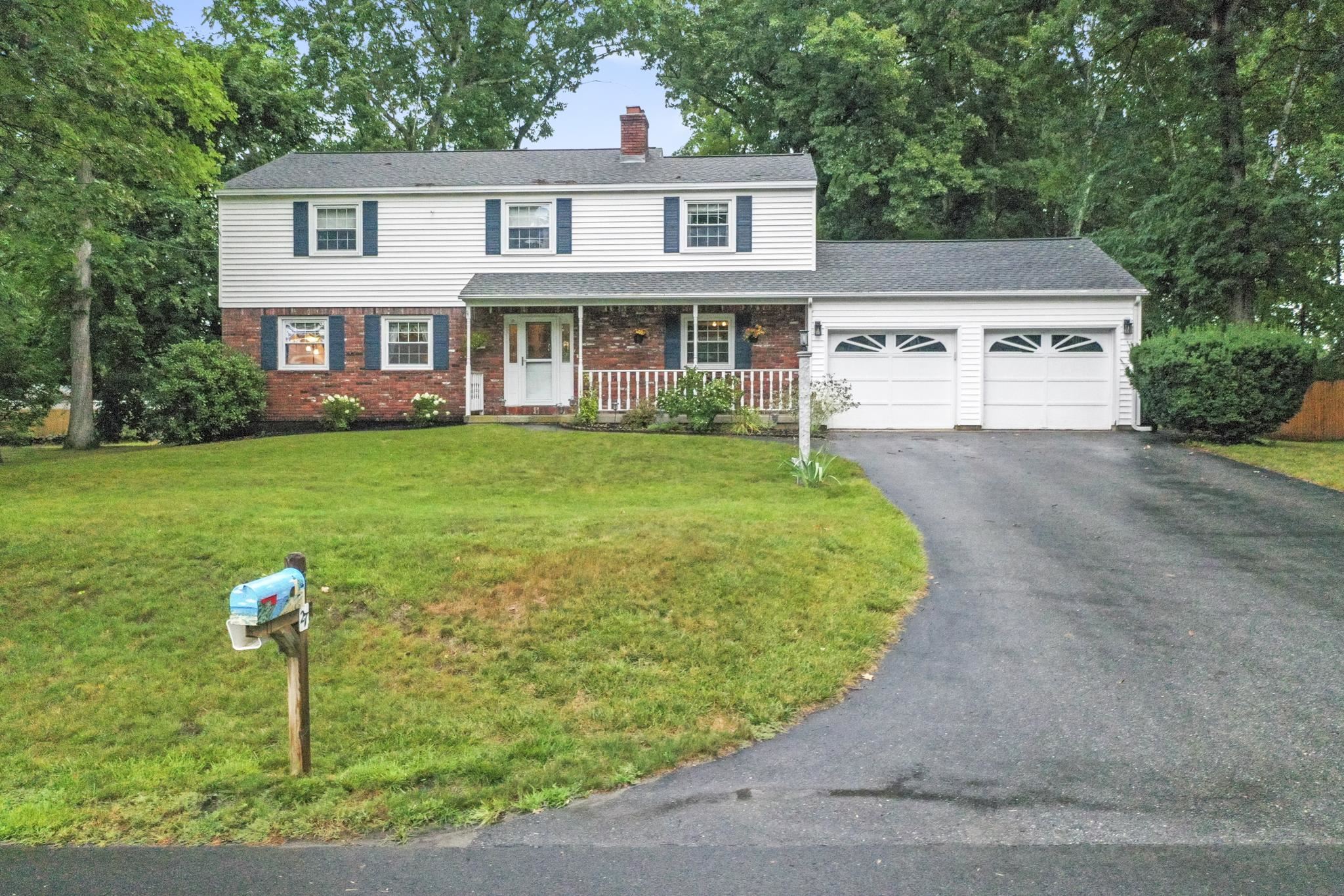 MLS 5008686: 27 Lucille Avenue, Salem NH