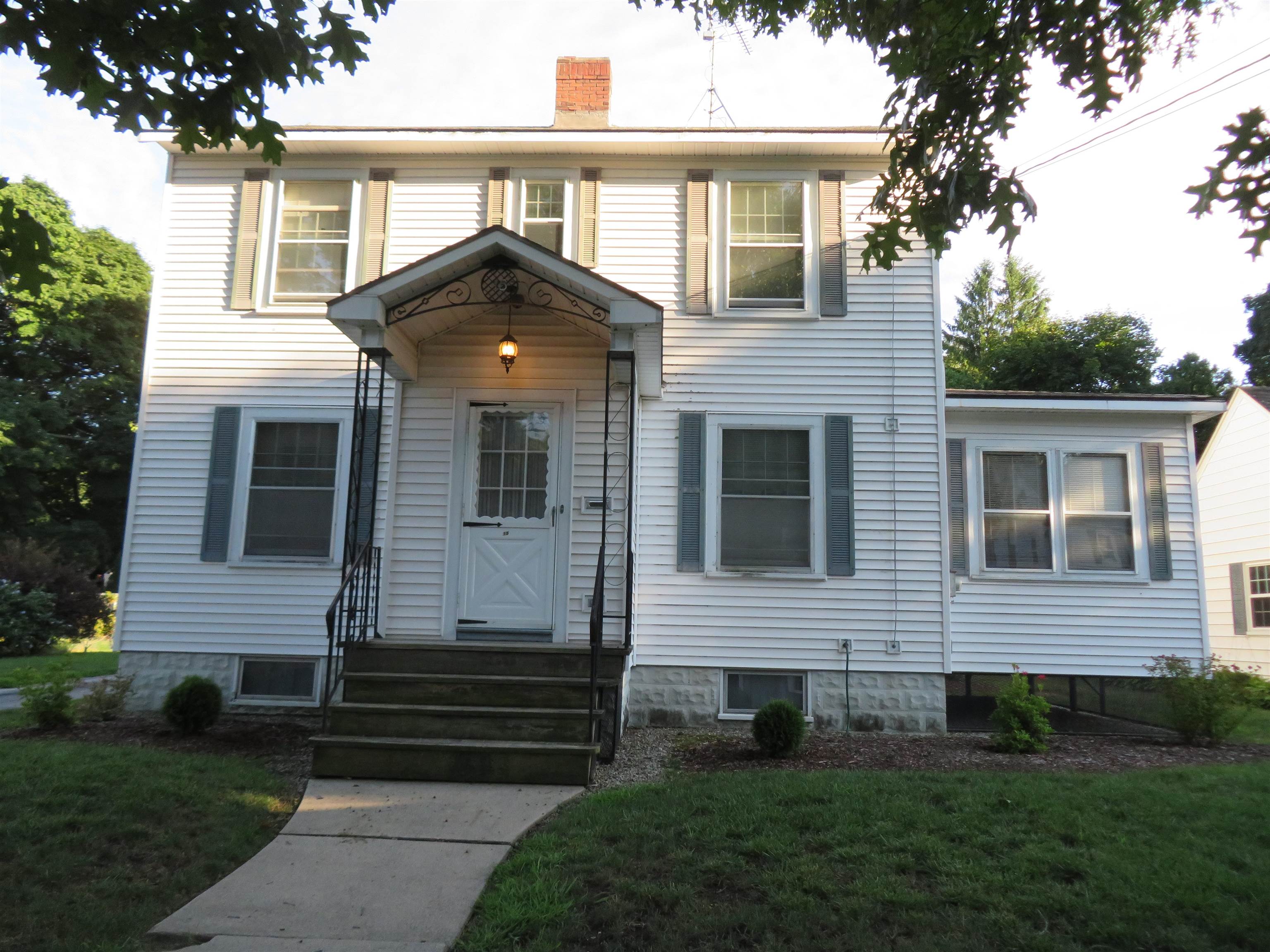 MLS 5008936: 15 Montgomery Avenue, Nashua NH