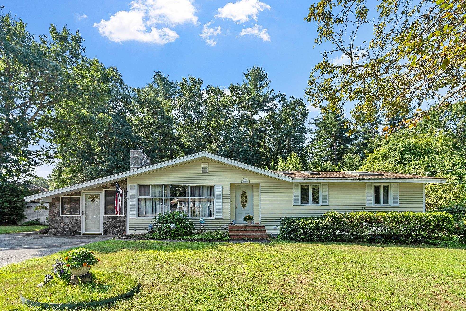 MLS 5009229: 16 Carol Avenue, Salem NH