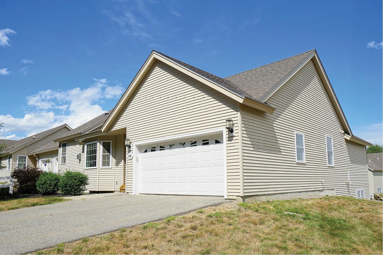 MLS 5009250: 154 Hall Road, Fremont NH