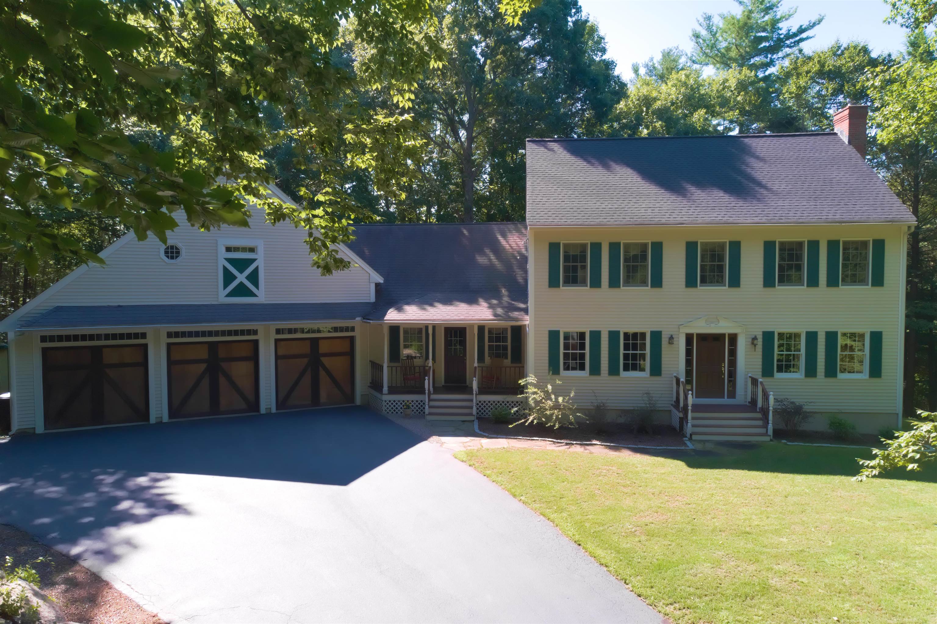 MLS 5009336: 9 Vahey Drive, Brentwood NH